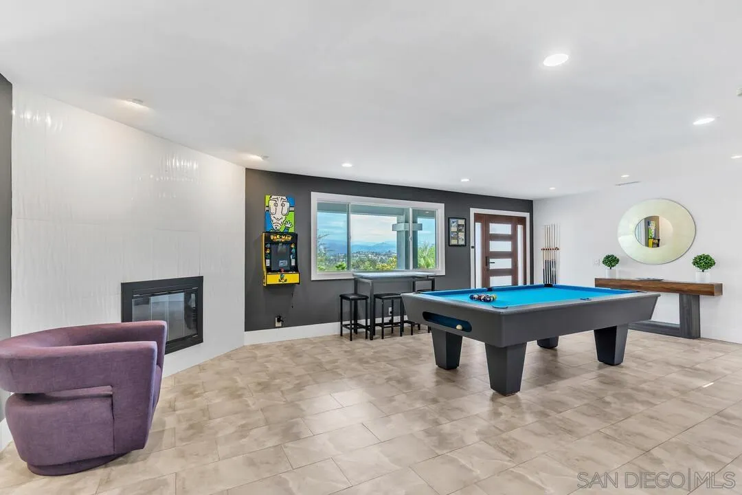 https://cdn.realtyfeed.com/cdn/127/250041488/c43125563623c20dab3c74143aa003cb.webp