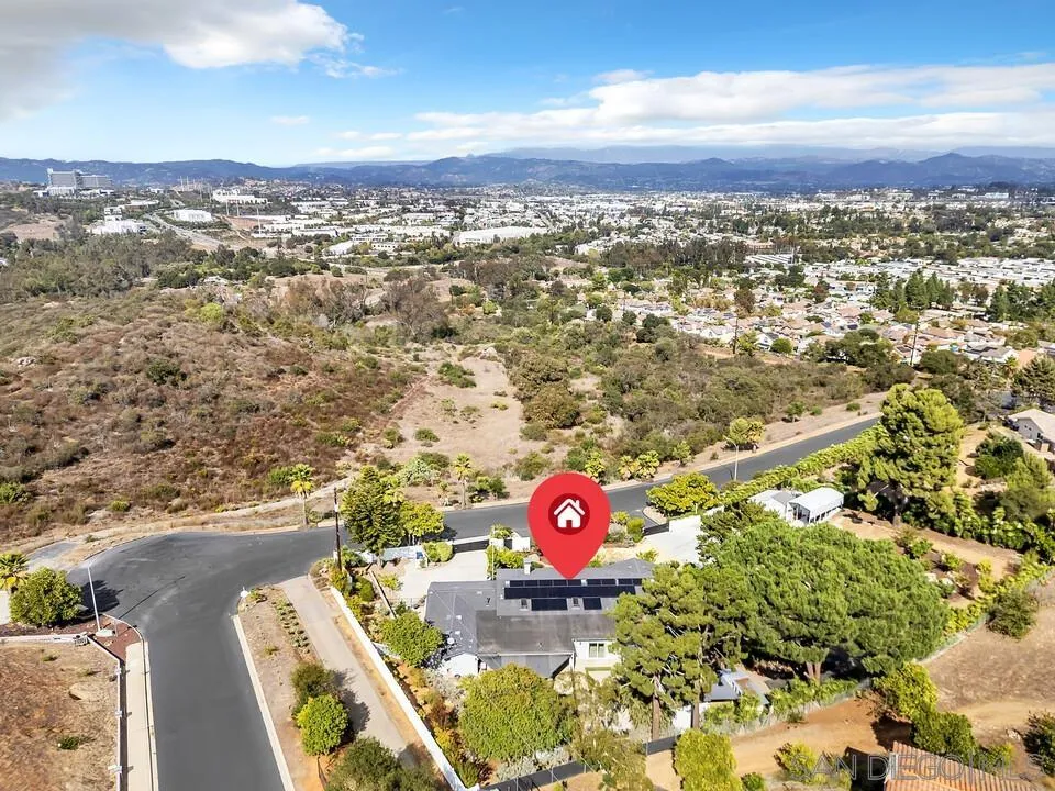 https://cdn.realtyfeed.com/cdn/127/250041488/f9792d30662b189de064612ccaf3b6fb.webp