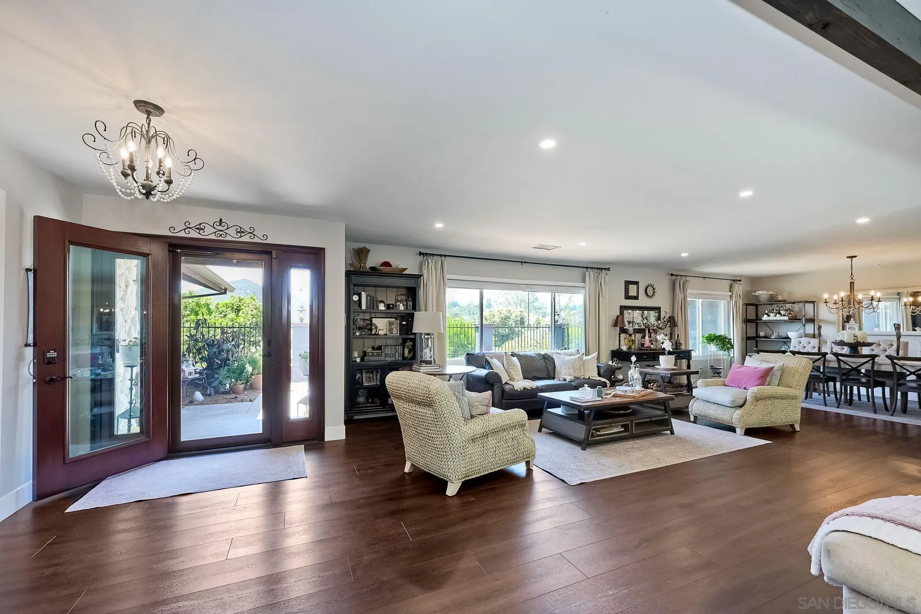 https://cdn.realtyfeed.com/cdn/127/250041489/1b822890078d9cc52367fc81c549a7d1.webp