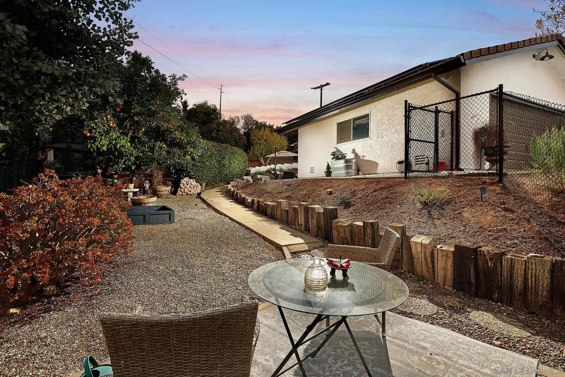 https://cdn.realtyfeed.com/cdn/127/250041489/ab55a5f59f87955cef76c5da7d2ca489.webp