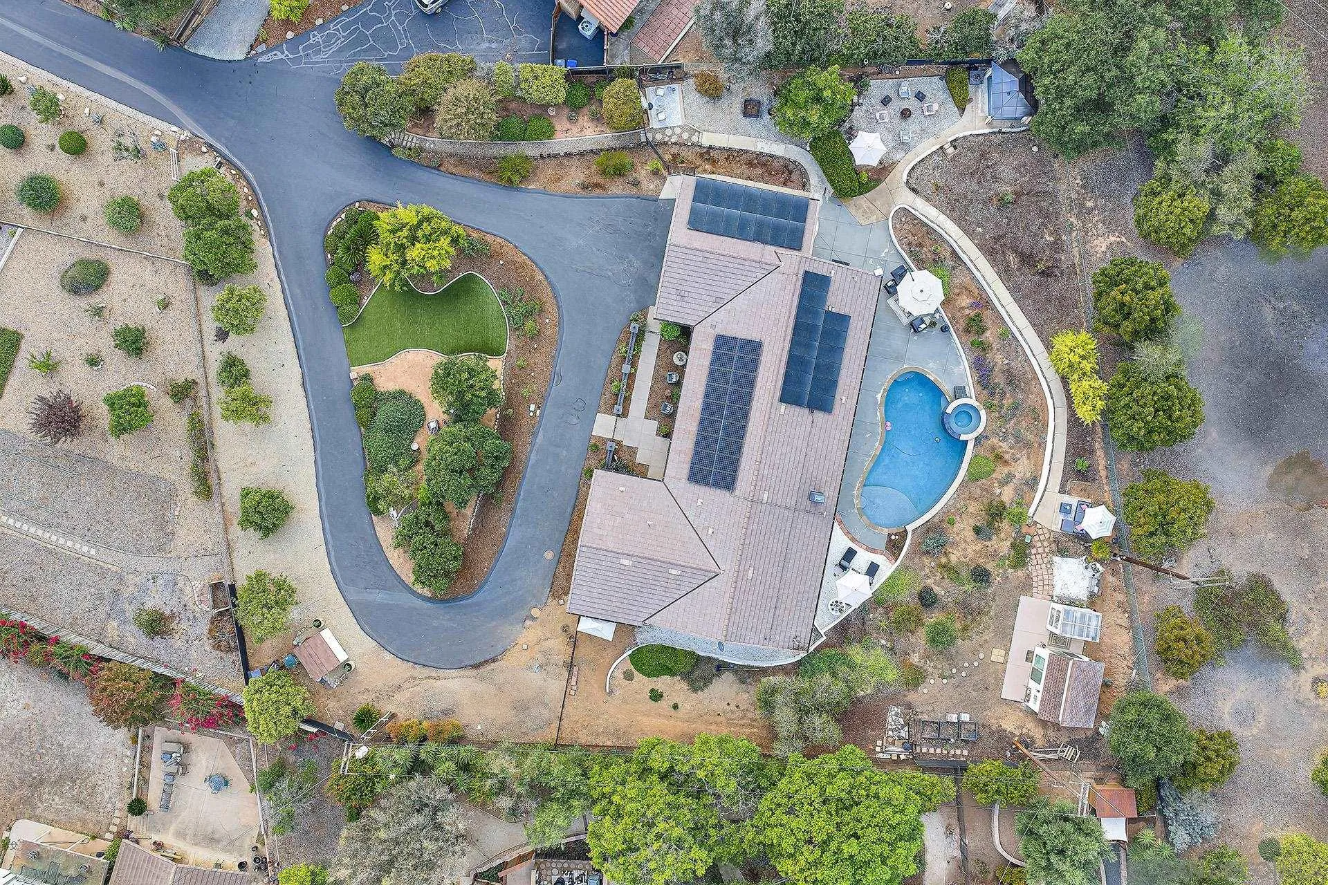 https://cdn.realtyfeed.com/cdn/127/250041489/b968bfb0c27a95cf0fc64b67eb2aaccd.webp