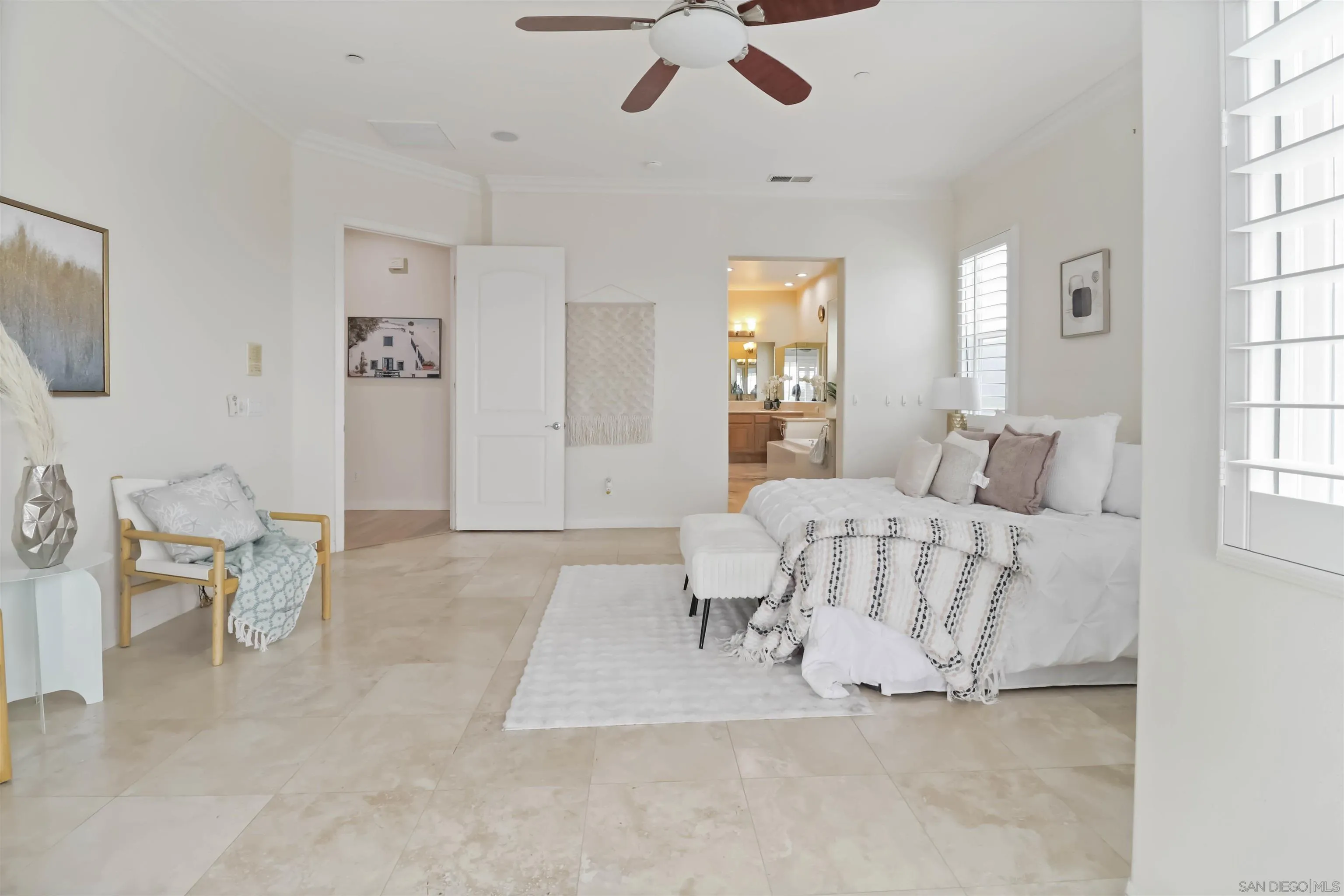 https://cdn.realtyfeed.com/cdn/127/250041490/0d3a09488275f89dfc41cfc8ea1caddc.webp