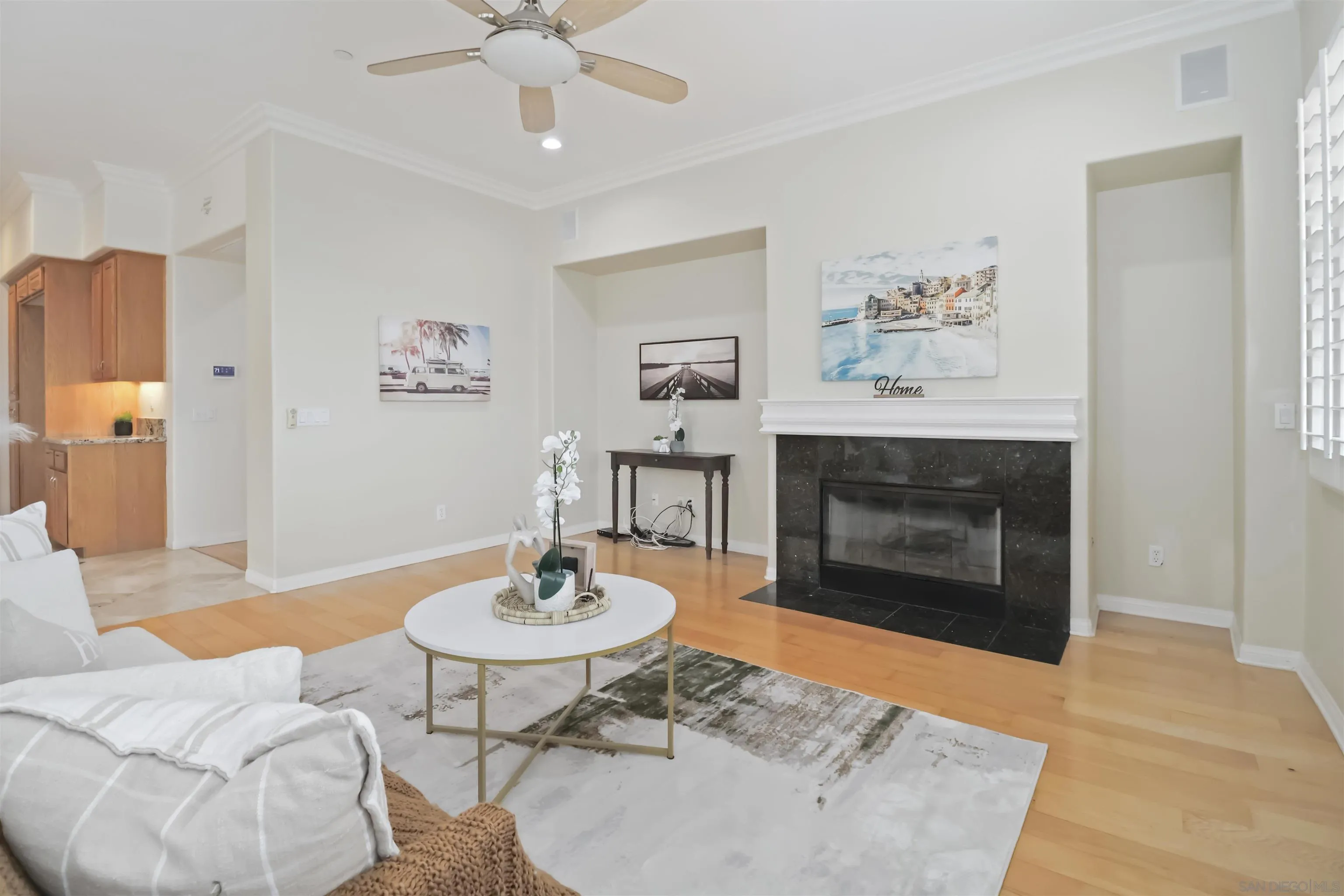 https://cdn.realtyfeed.com/cdn/127/250041490/4a837eba325e3541fb05942db32b94c7.webp