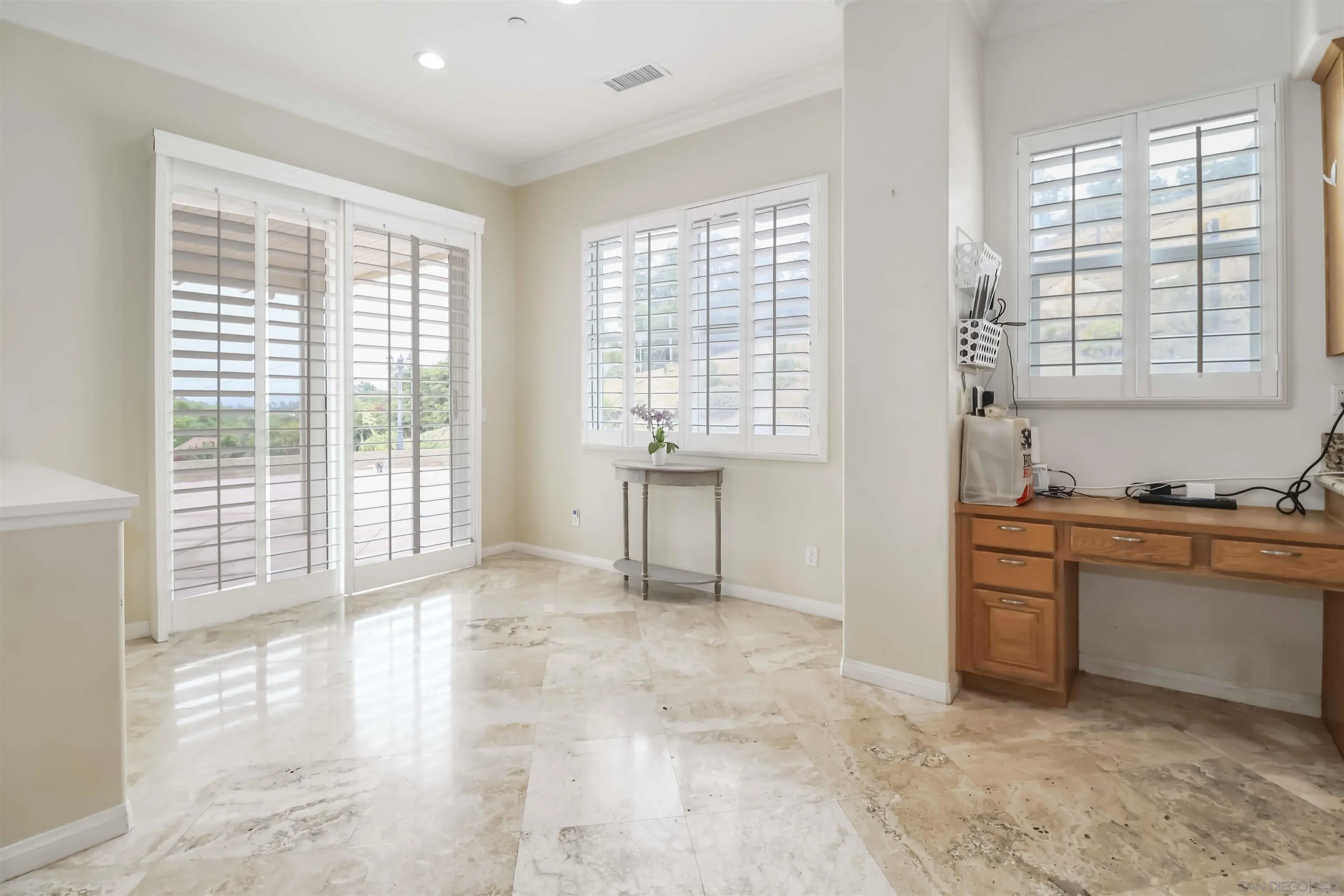 https://cdn.realtyfeed.com/cdn/127/250041490/5cd9c2a8f980741a53919e9957d2ee88.webp