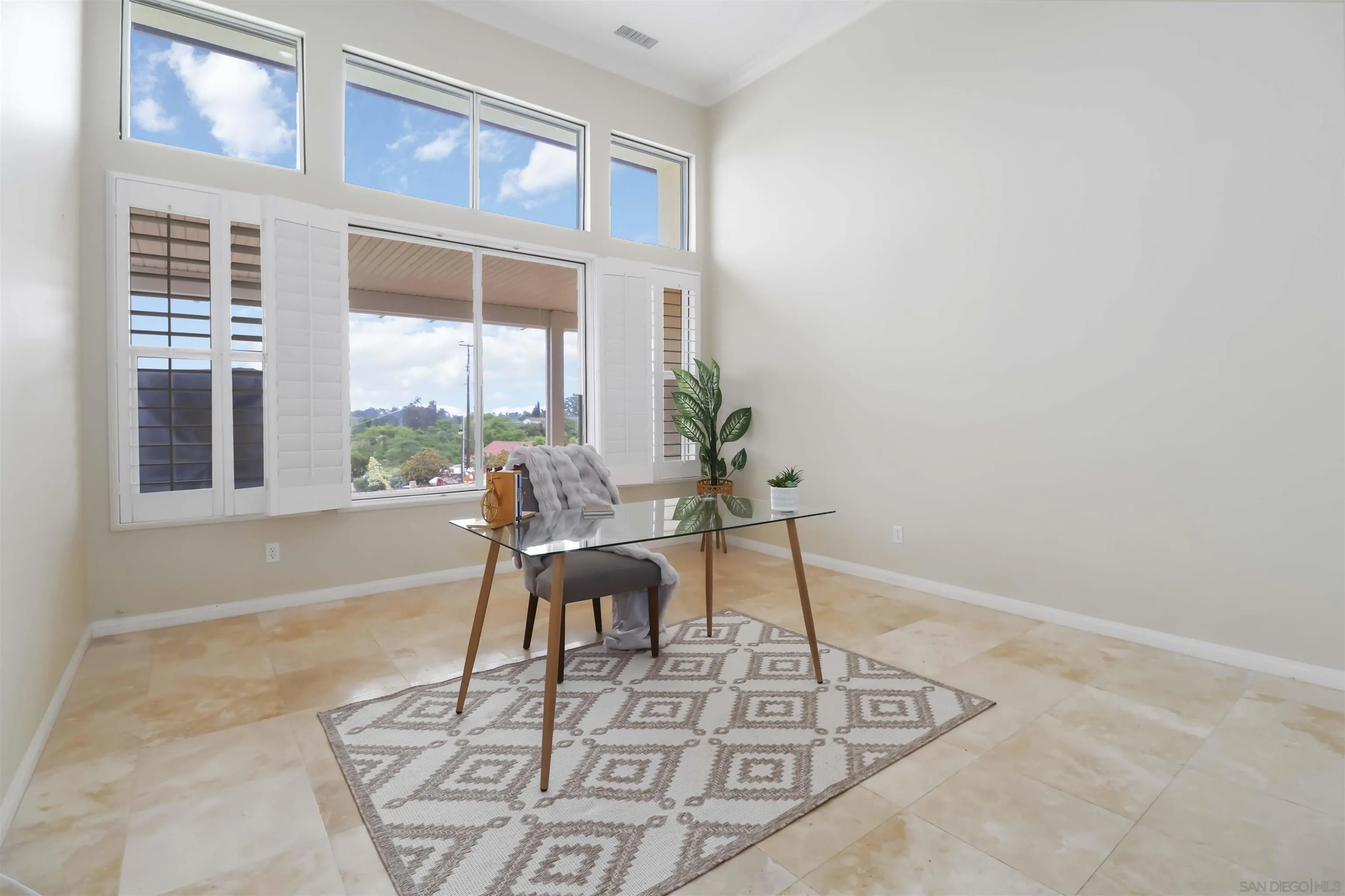 https://cdn.realtyfeed.com/cdn/127/250041490/d12d3600c641fbb7ea7e7a225333b666.webp