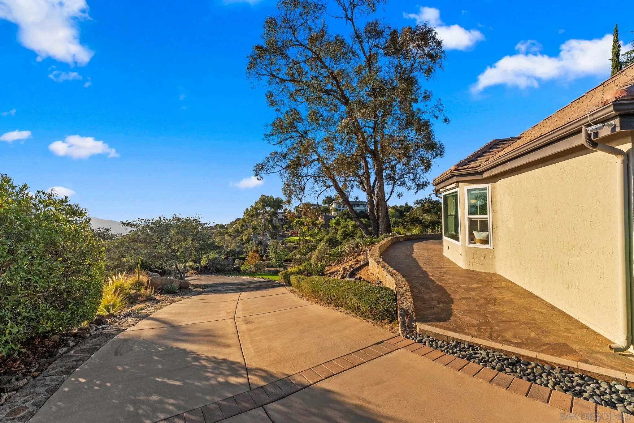 29059 Meadow Glen Way W, Escondido, CA, 92026