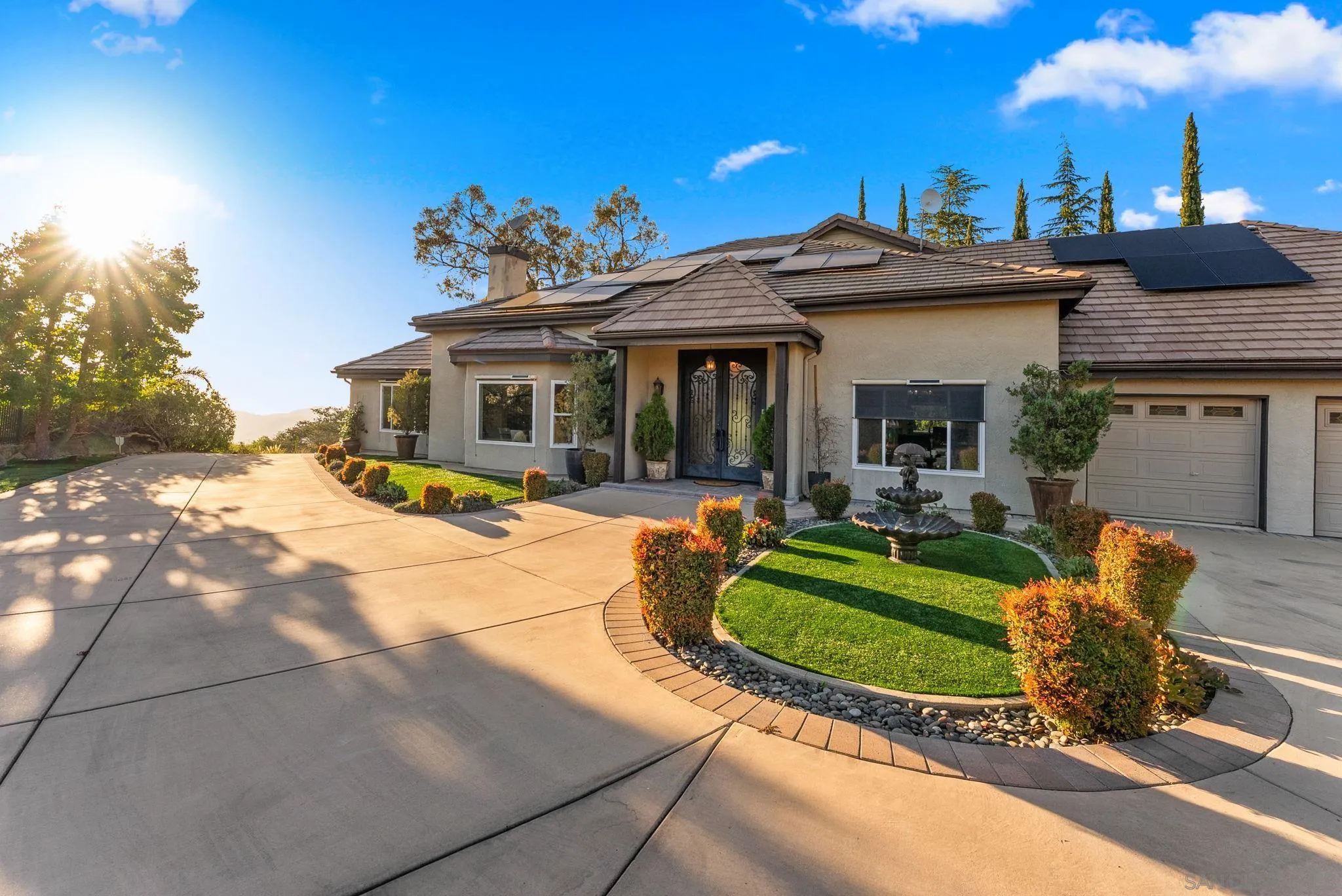 29059 Meadow Glen Way W, Escondido, CA, 92026