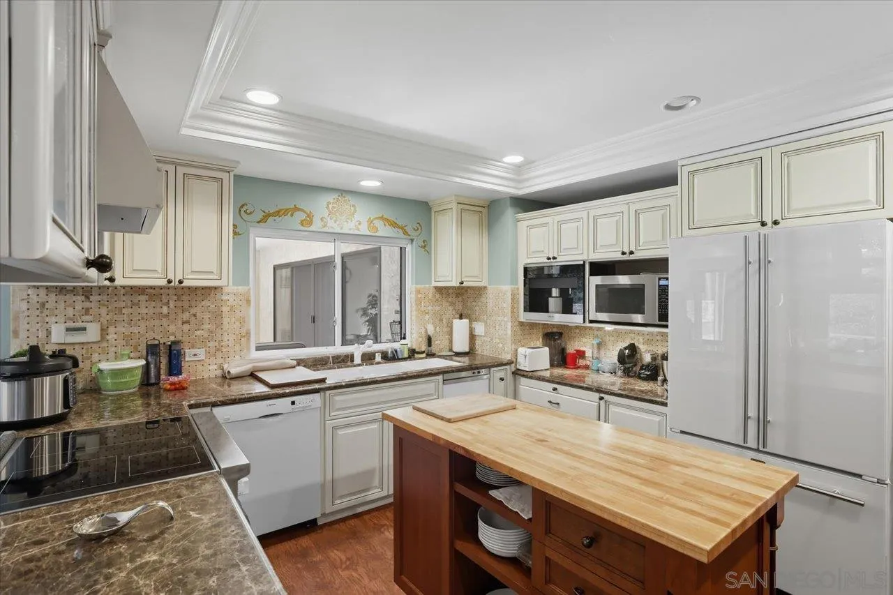 https://cdn.realtyfeed.com/cdn/127/250041492/700d0799b74ad4881ec75fd7d55206b7.webp