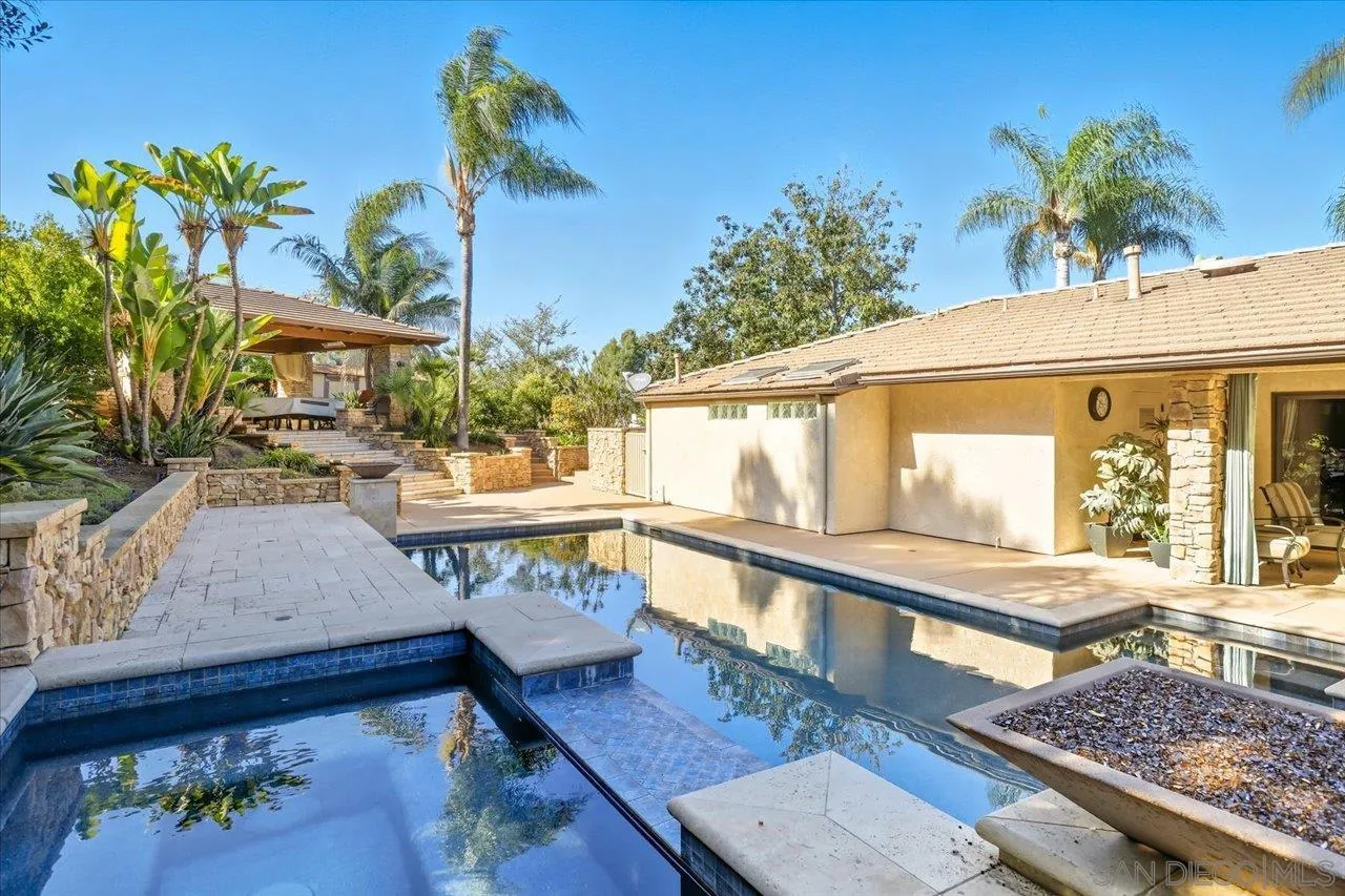 https://cdn.realtyfeed.com/cdn/127/250041492/7aea1ac2f58f06493a948f10f0e07ea3.webp