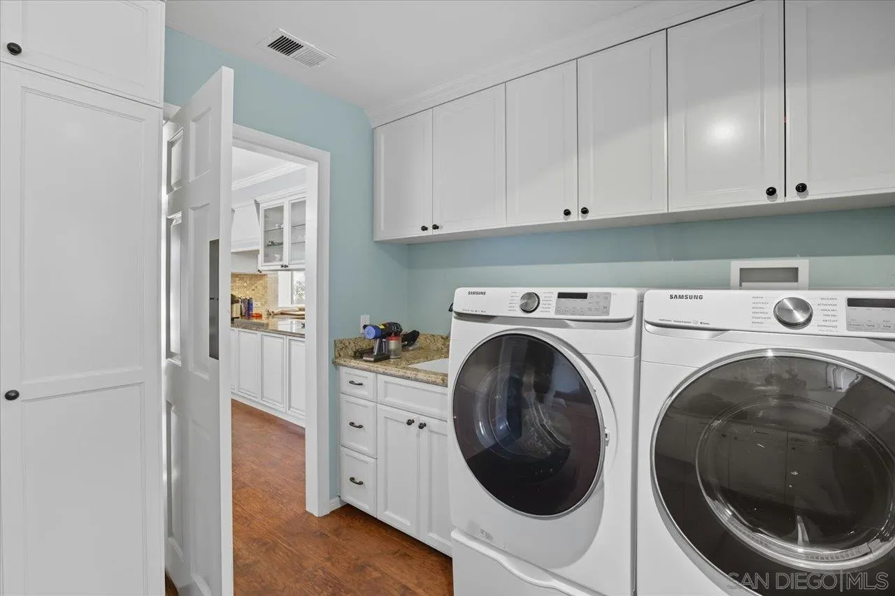 https://cdn.realtyfeed.com/cdn/127/250041492/9e6d2d0300e547a35306bbee812863a5.webp