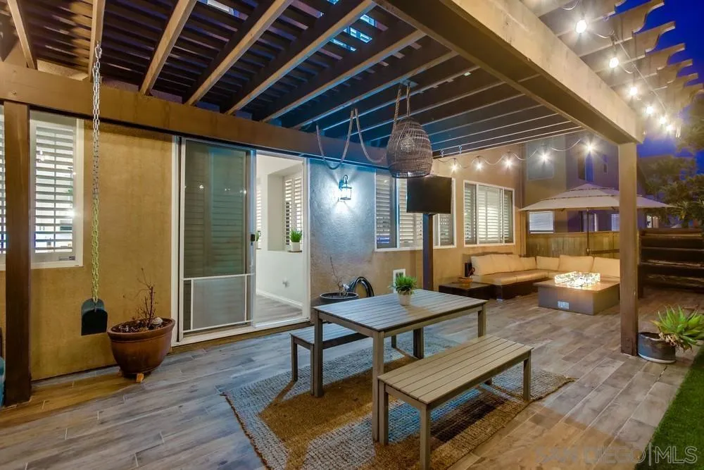 https://cdn.realtyfeed.com/cdn/127/250041493/a1bcdc676ddbf8e59dfb26e89c4322b8.webp