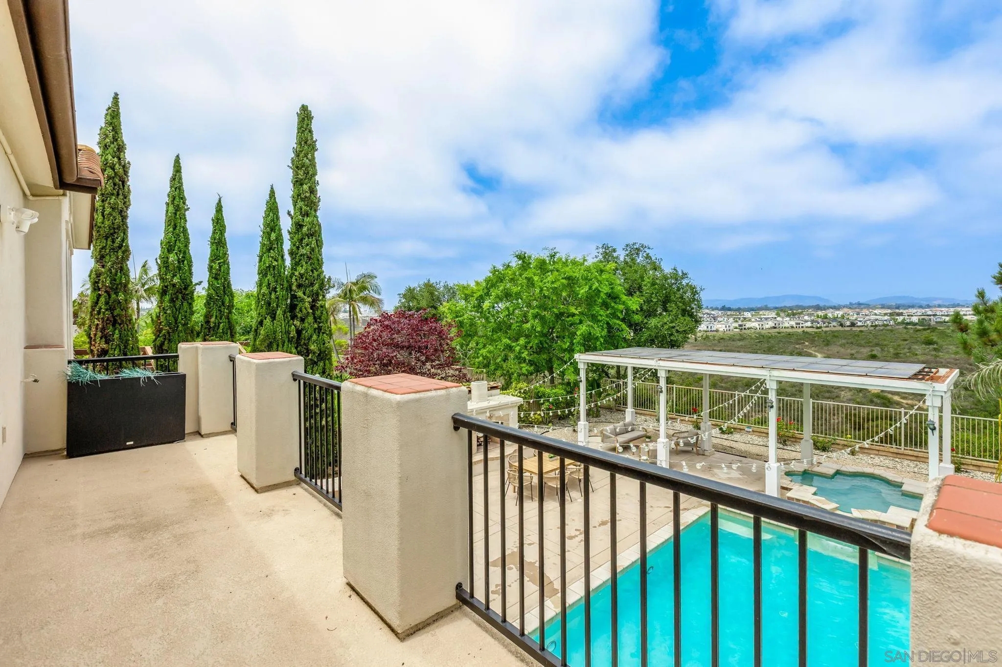 https://cdn.realtyfeed.com/cdn/127/250041495/c00d8cea010edafa6e8f837917ab90dd.webp
