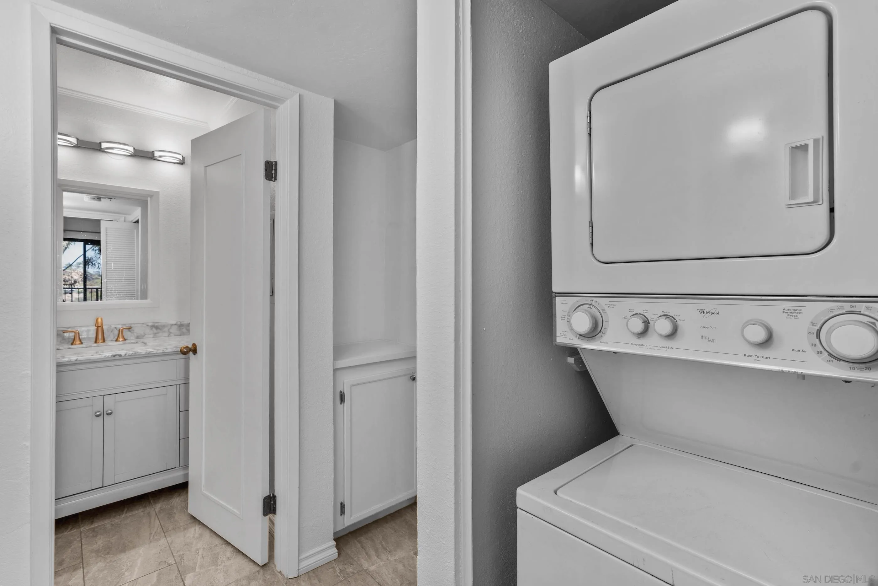 https://cdn.realtyfeed.com/cdn/127/250041497/7addbc2c4fed7e73580d2fc691891c25.webp