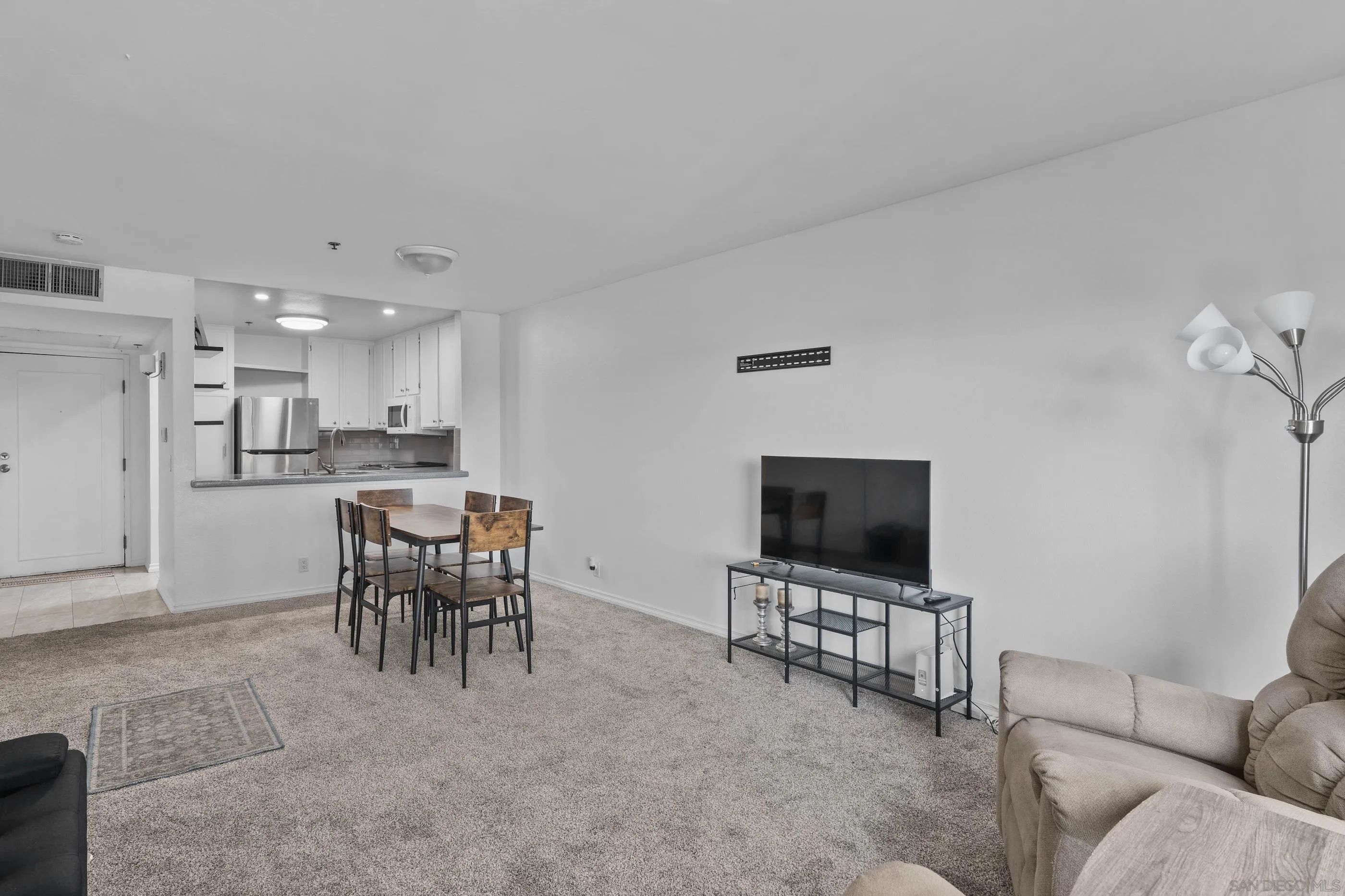 https://cdn.realtyfeed.com/cdn/127/250041497/7cad54d6c29b6550ea2e373988cc4e2c.webp