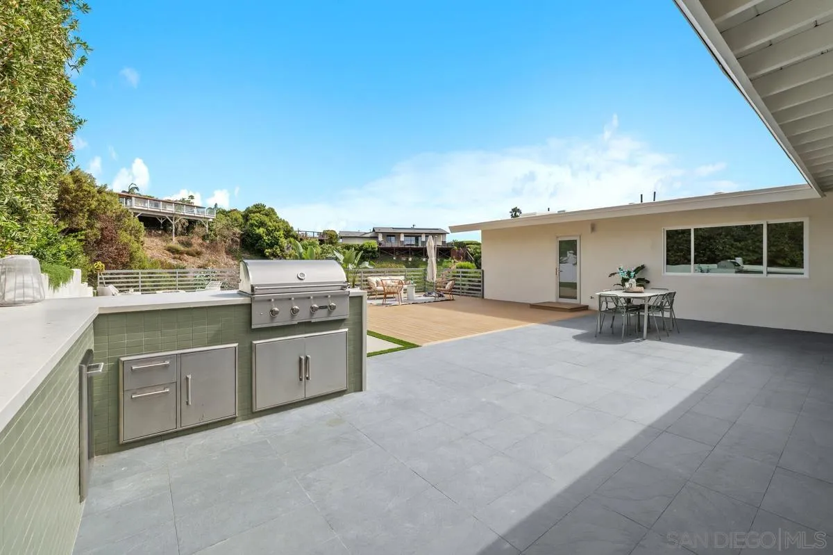 https://cdn.realtyfeed.com/cdn/127/250041504/5ef7bf8b40cd3f80b9ce6f03caf81451.webp