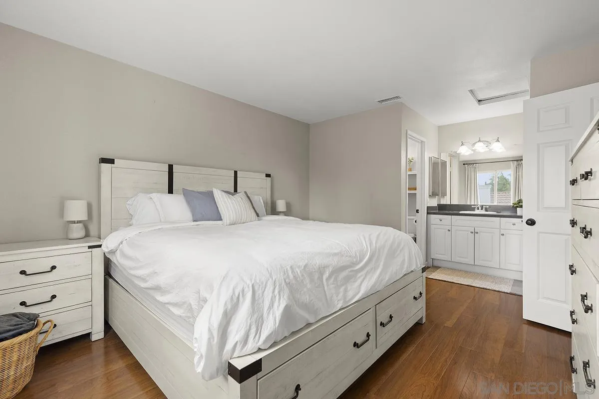 https://cdn.realtyfeed.com/cdn/127/250041508/a92b6452a74488a6fcb6448ceea8ed83.webp