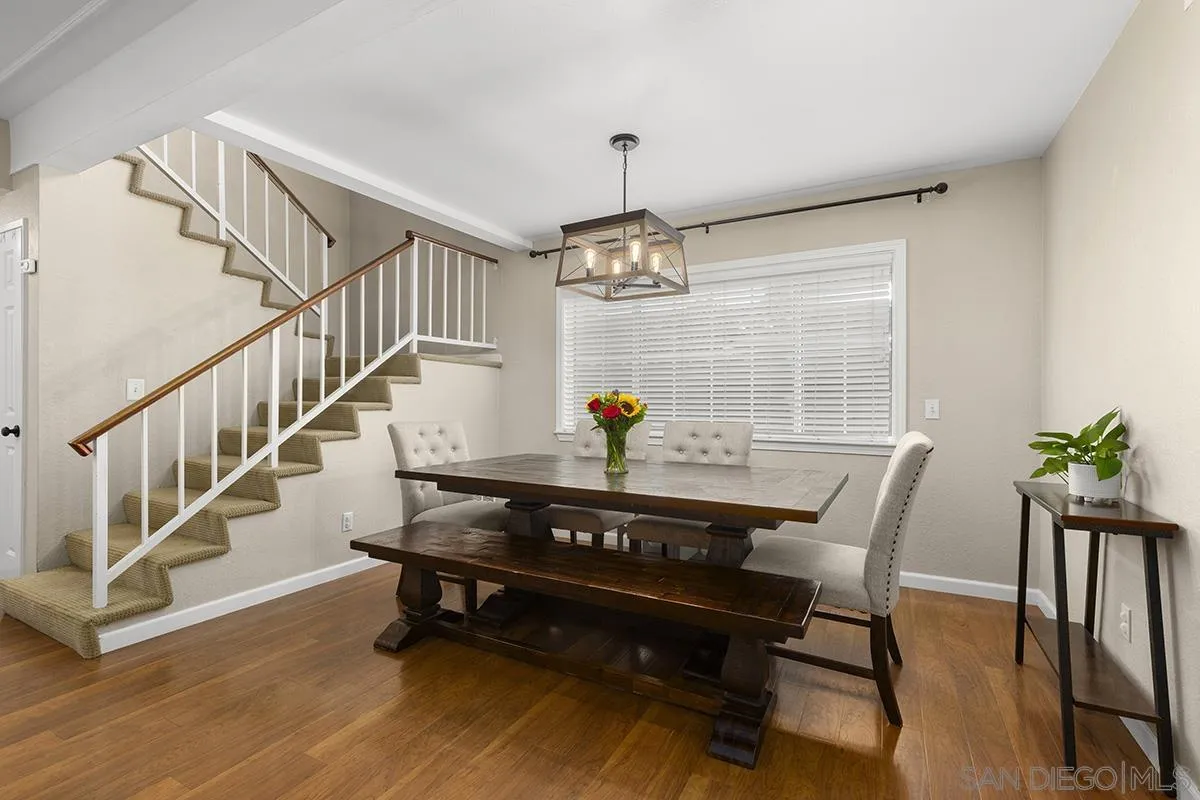 https://cdn.realtyfeed.com/cdn/127/250041508/d4fe799a4c802c6f4e7cbfb6c1f9fcb2.webp