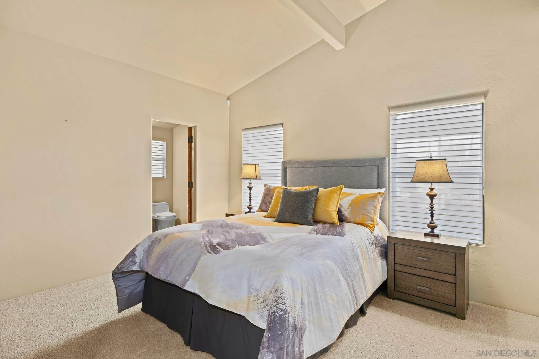 https://cdn.realtyfeed.com/cdn/127/250041510/923a019cf2751b1ca7efbf69f78ae4c7.webp
