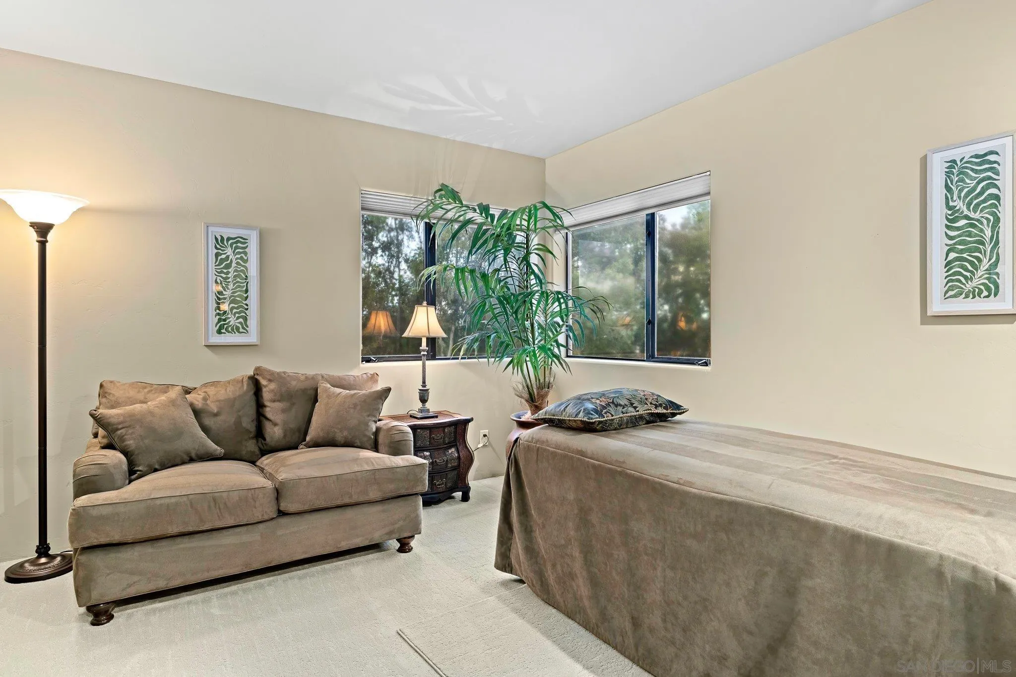 https://cdn.realtyfeed.com/cdn/127/250041510/c936275e22f286a8fac655bbcafb024b.webp