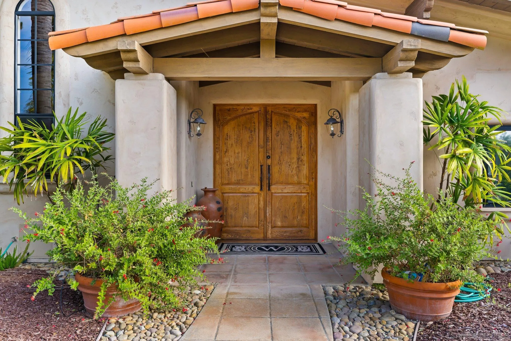 https://cdn.realtyfeed.com/cdn/127/250041510/cff2319eb3d0762520a2771a907355eb.webp