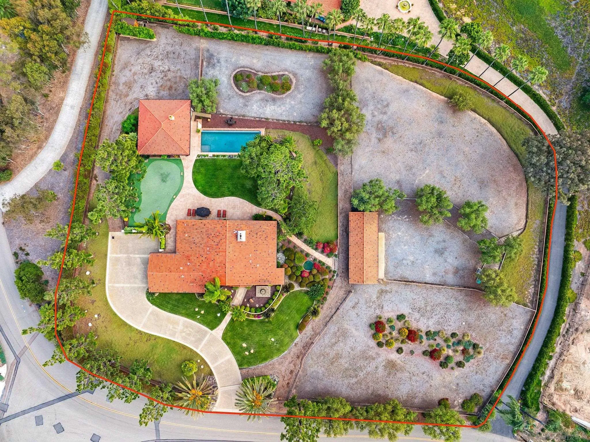 https://cdn.realtyfeed.com/cdn/127/250041510/d81f2426d95bfb6347f0015cb4f6dd0b.webp