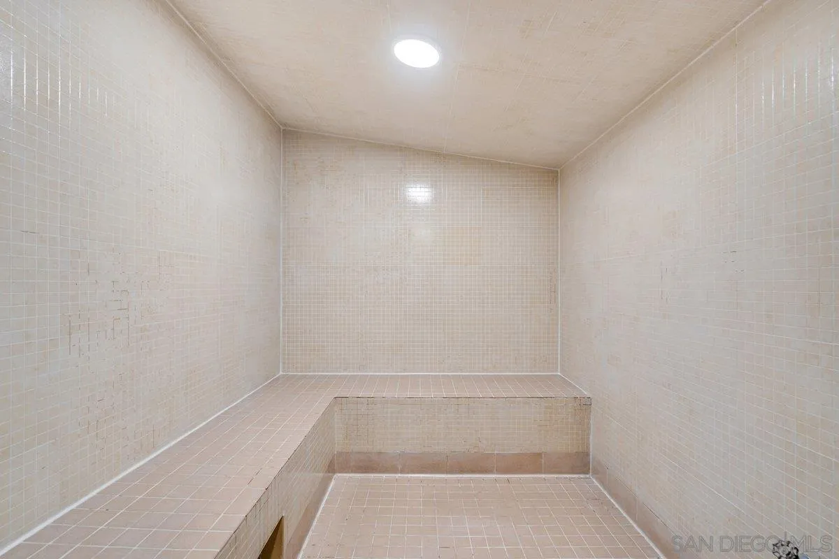 Photo #31: 250041514 Listing: Photo #31