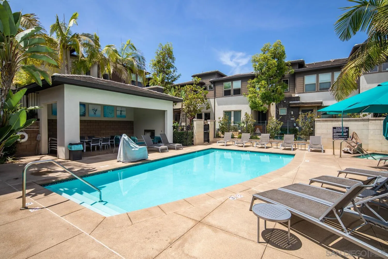 Photo #2: 250041519 Listing 