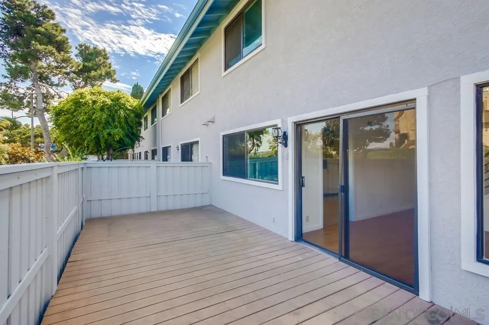 https://cdn.realtyfeed.com/cdn/127/250041530/71bfc446649cd6363463ebdf779e6a3c.webp