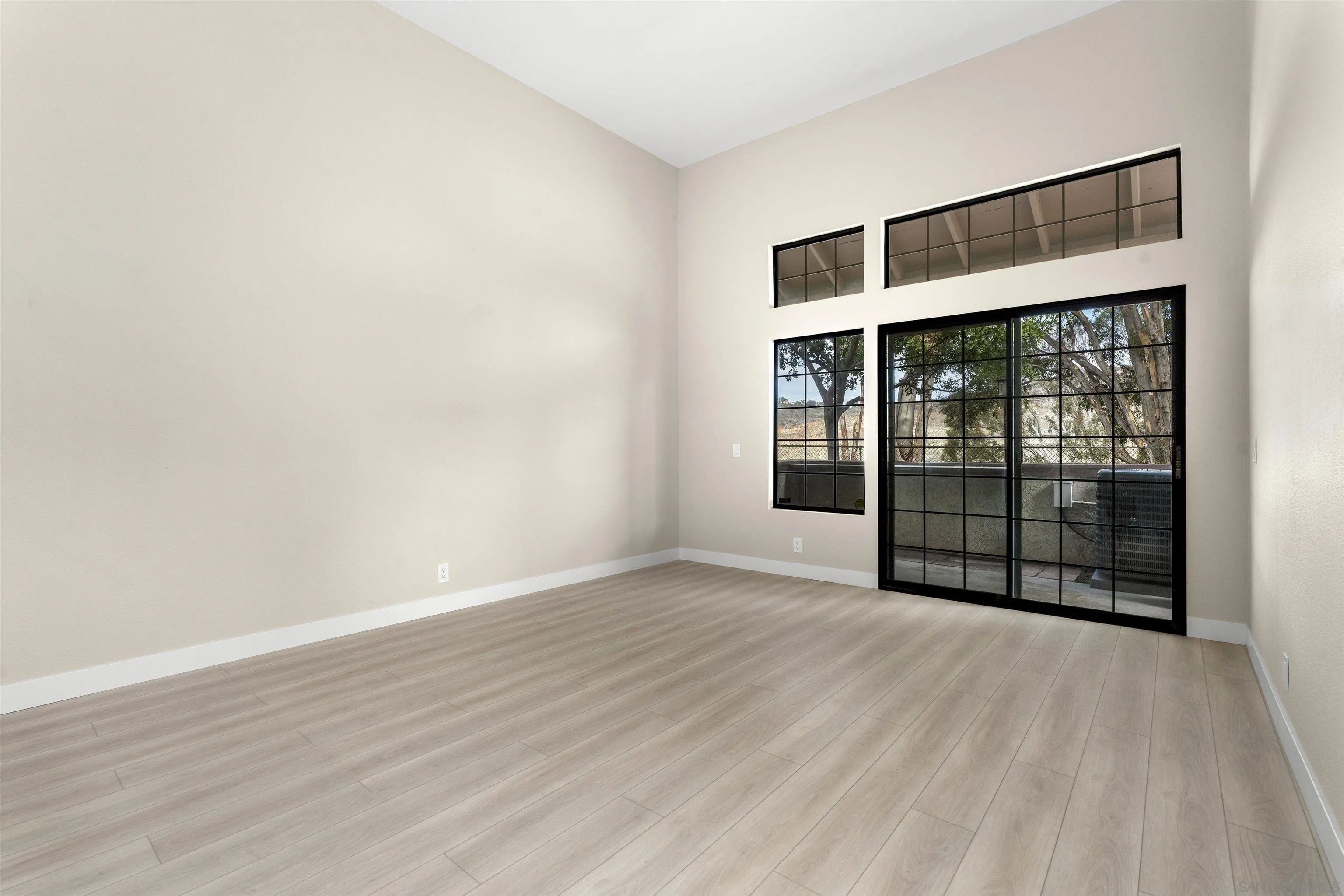https://cdn.realtyfeed.com/cdn/127/250041535/25f04d266f192a3e5178ba1fccd10ec2.webp