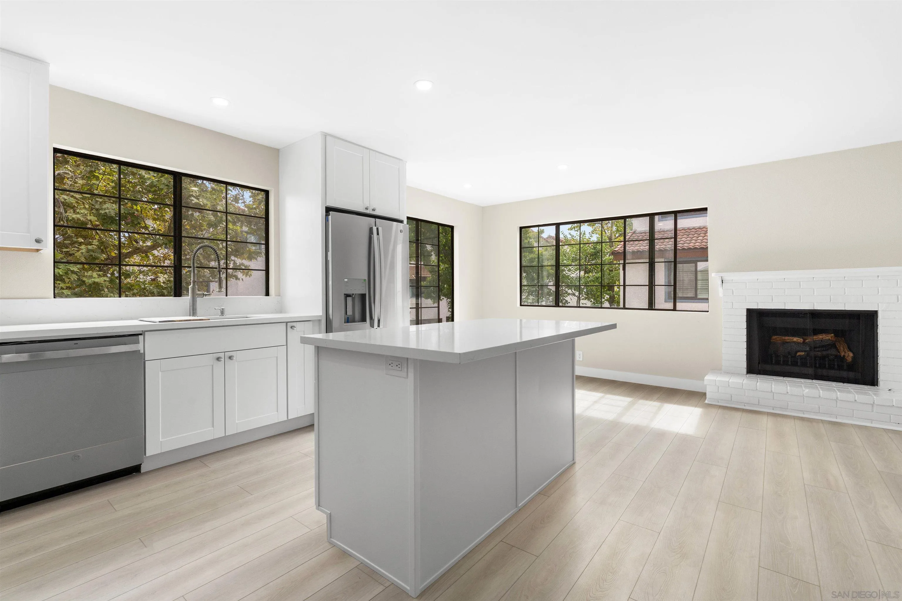 Photo #12: 250041535 Listing: Photo #12