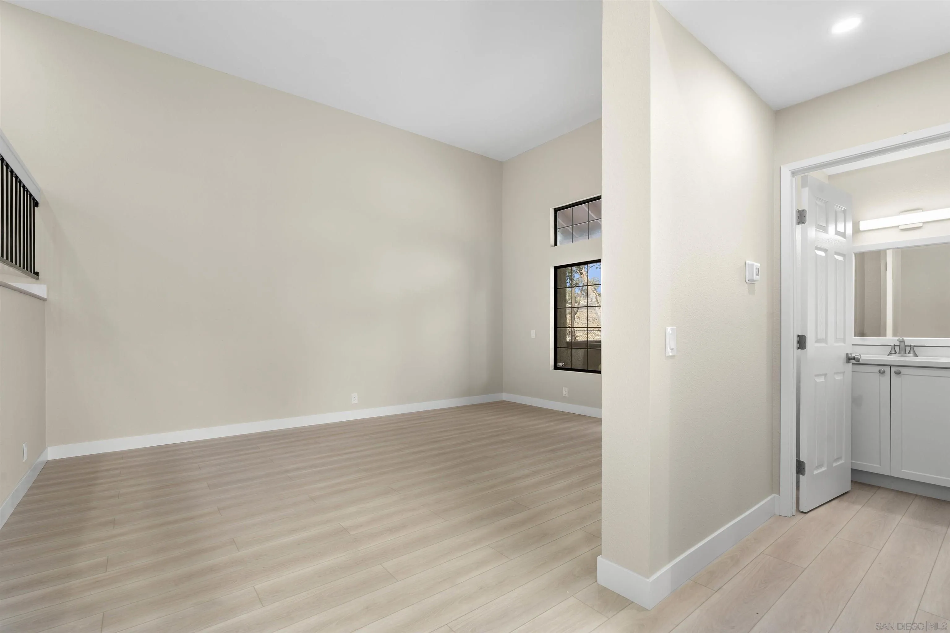 Photo #14: 250041535 Listing: Photo #14