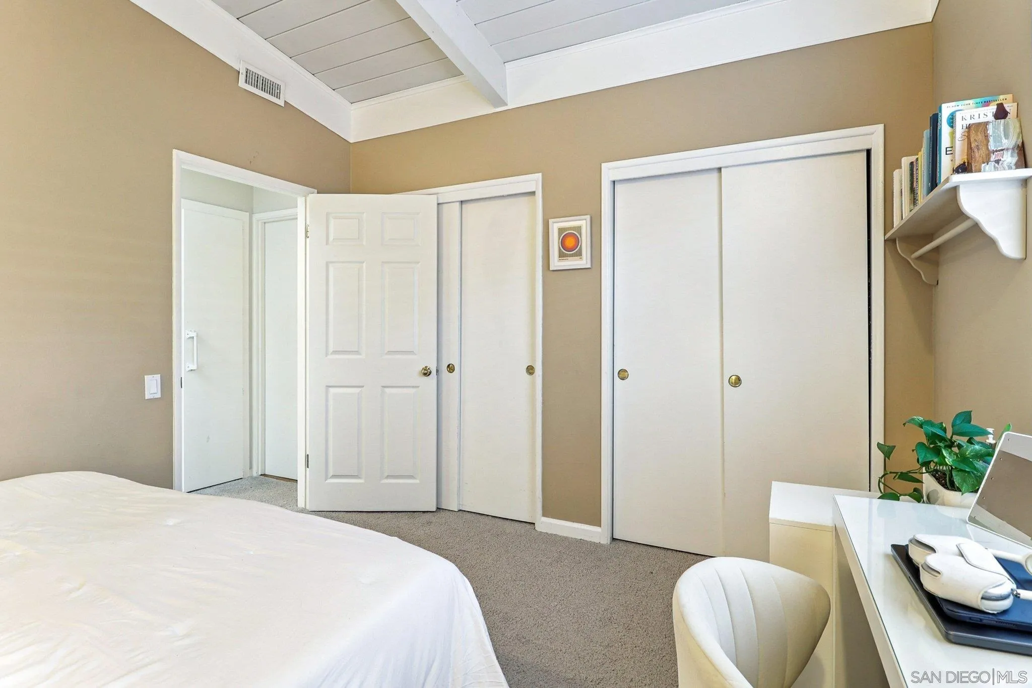 https://cdn.realtyfeed.com/cdn/127/250041538/2d643356aad4bf17c11c99b8dce01c3c.webp