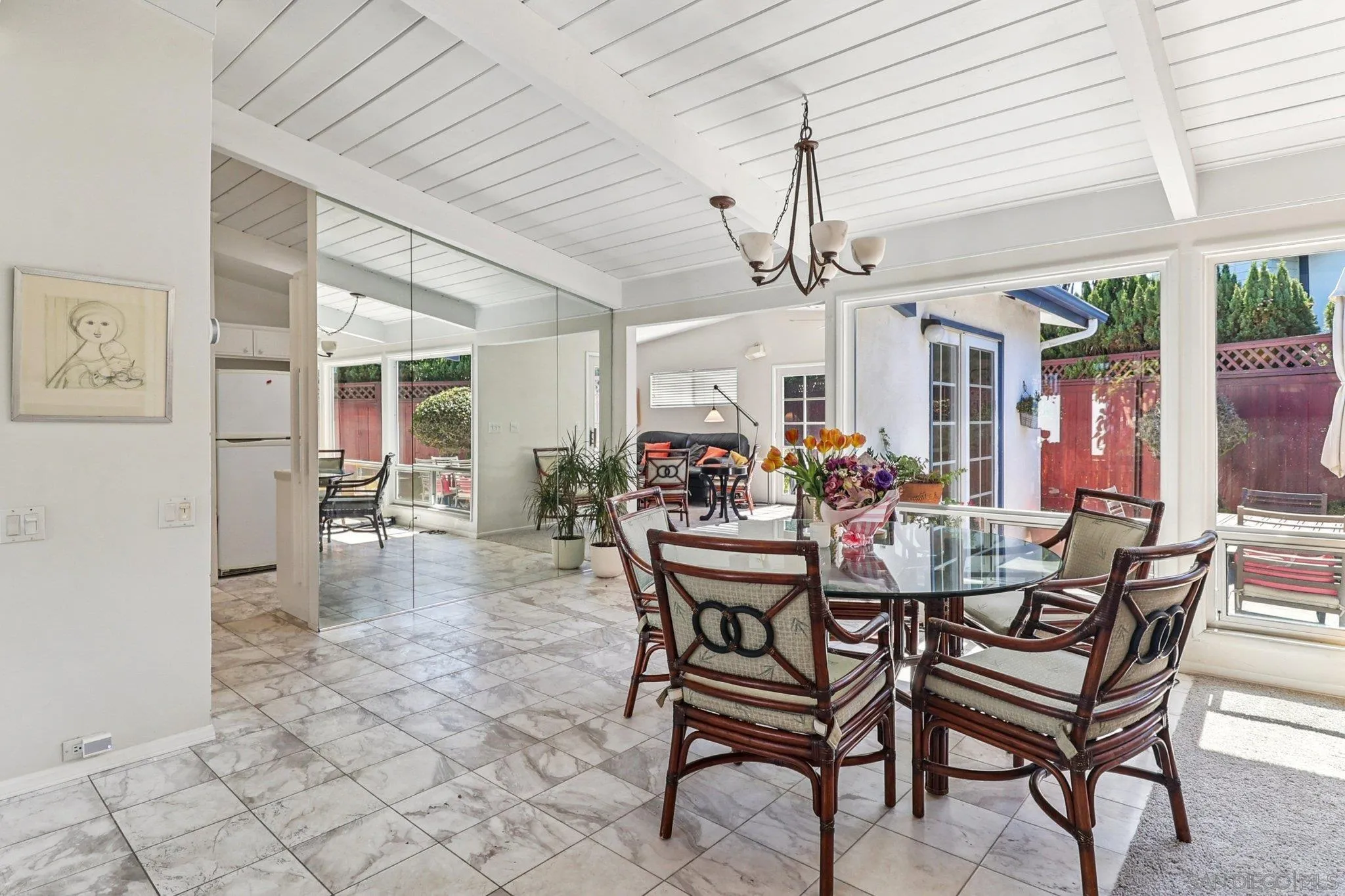 https://cdn.realtyfeed.com/cdn/127/250041538/7cfdb24e1bd52a40a4e852d0ee649341.webp