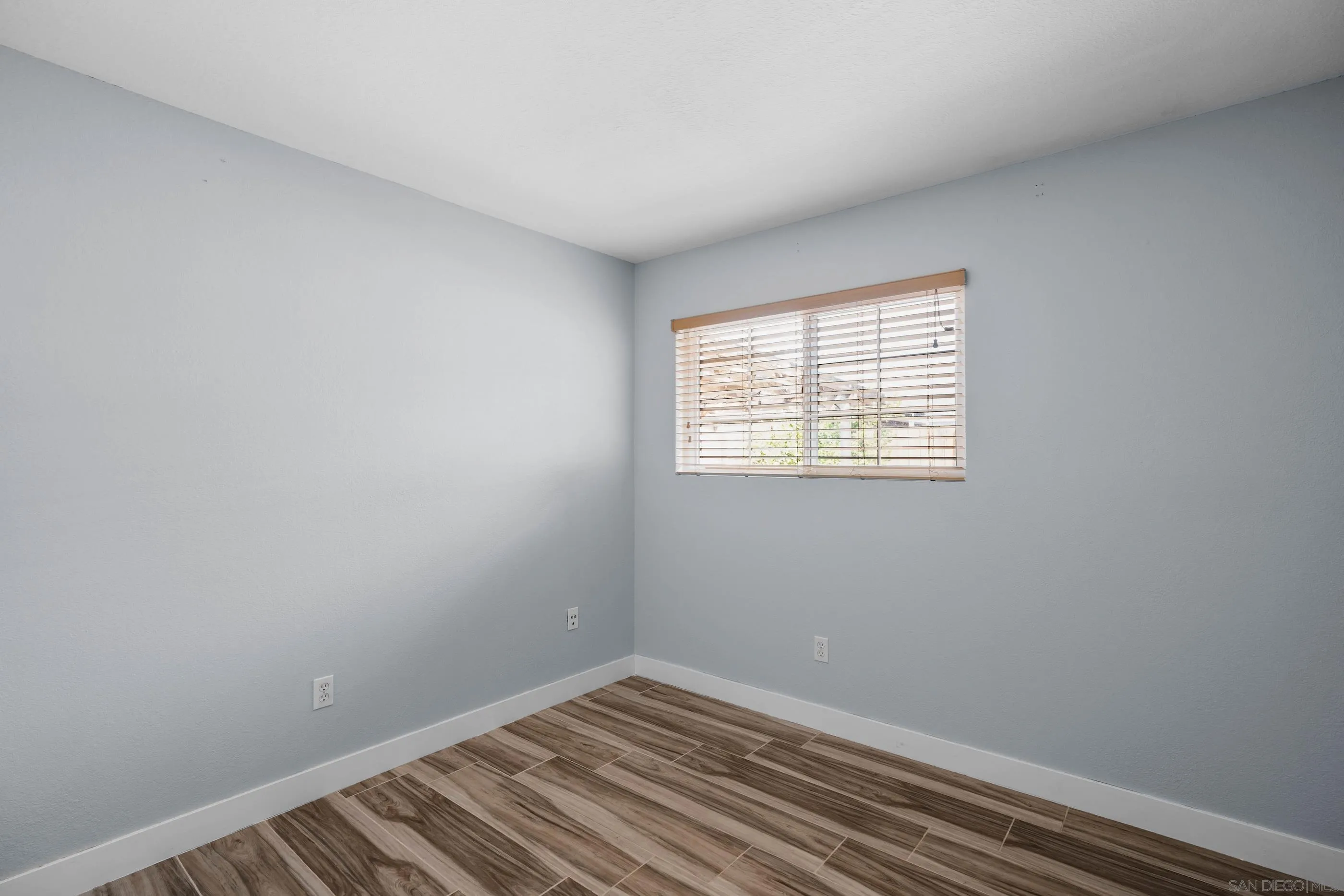 https://cdn.realtyfeed.com/cdn/127/250041549/13f892379ac03f3293e0ba415e3aa55e.webp