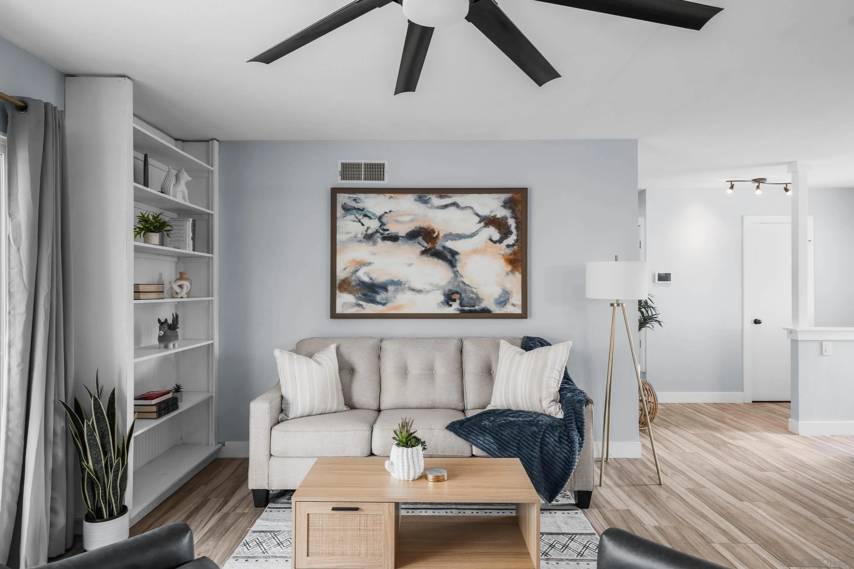 https://cdn.realtyfeed.com/cdn/127/250041549/4a6601eb753e2ea6cb068c06c72e58e0.webp