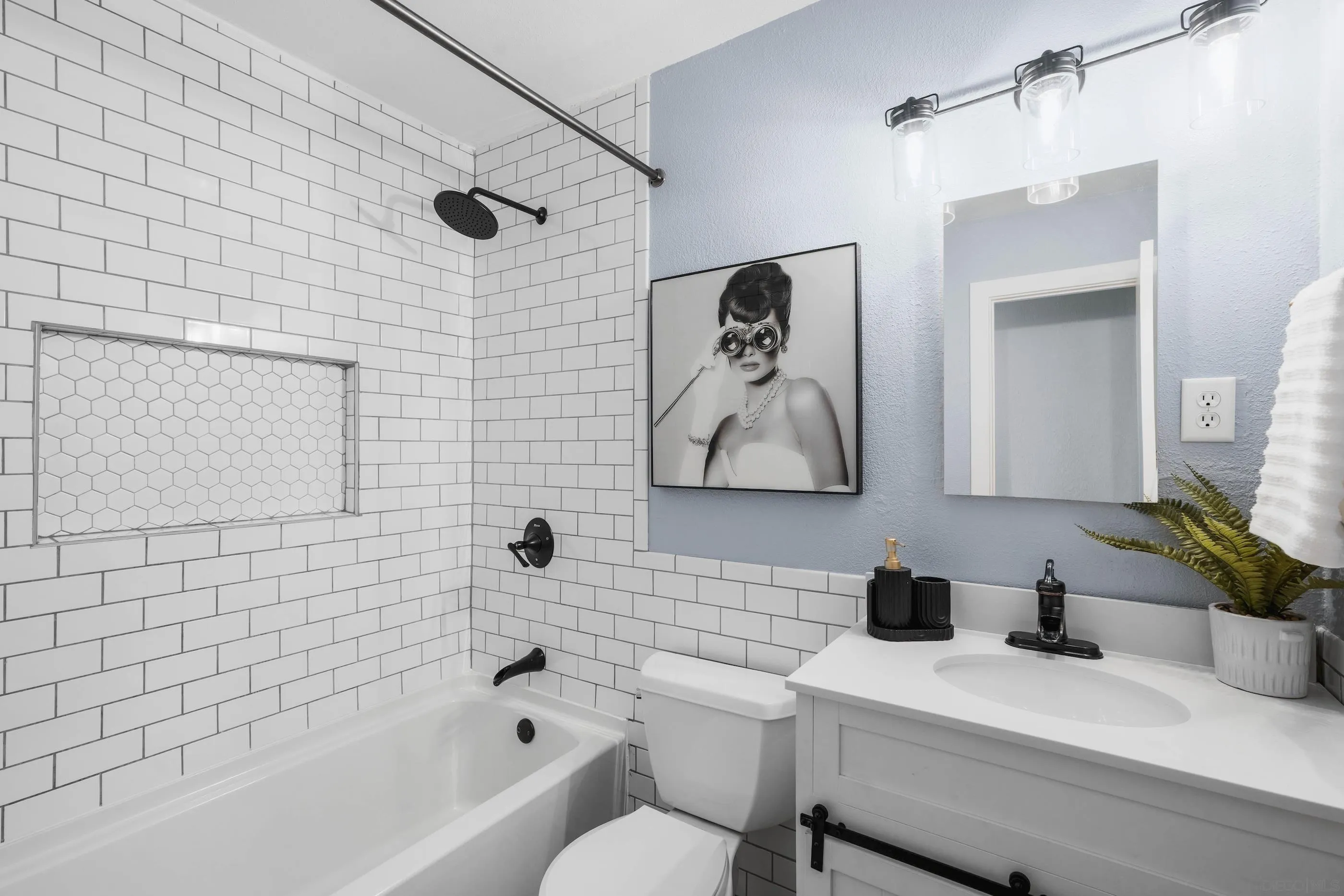 https://cdn.realtyfeed.com/cdn/127/250041549/b03413a15dd1e2af995b134e4e9ffd17.webp