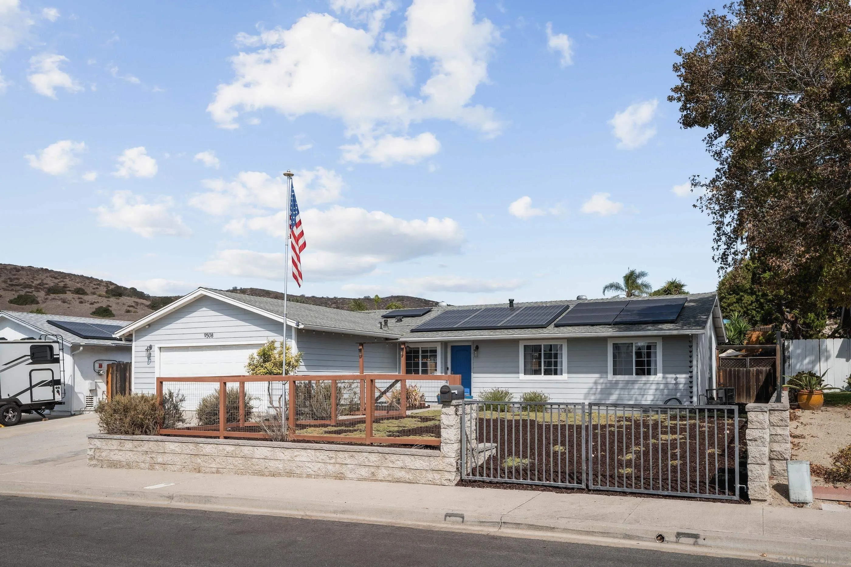 https://cdn.realtyfeed.com/cdn/127/250041549/e47203fdbbae2e95df57f4b1f0dd796f.webp