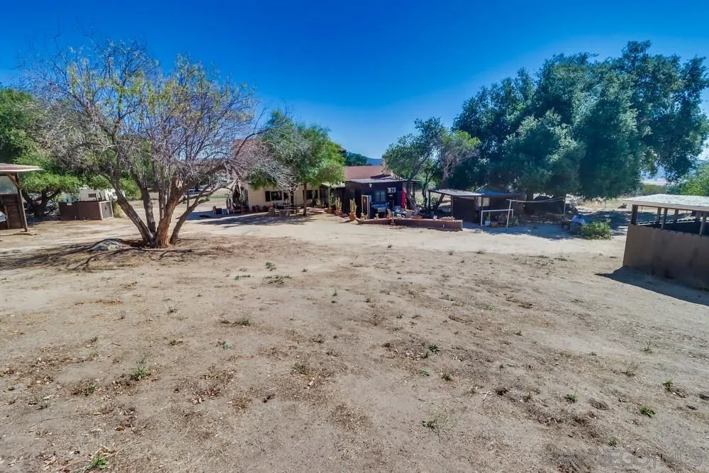 https://cdn.realtyfeed.com/cdn/127/250041557/4d571e5b22ee79c7b2f732b80c21b390.webp