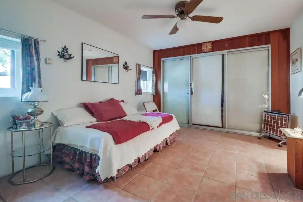 https://cdn.realtyfeed.com/cdn/127/250041557/a5d4469503da14c9e522f7ea9fac2d1c.webp