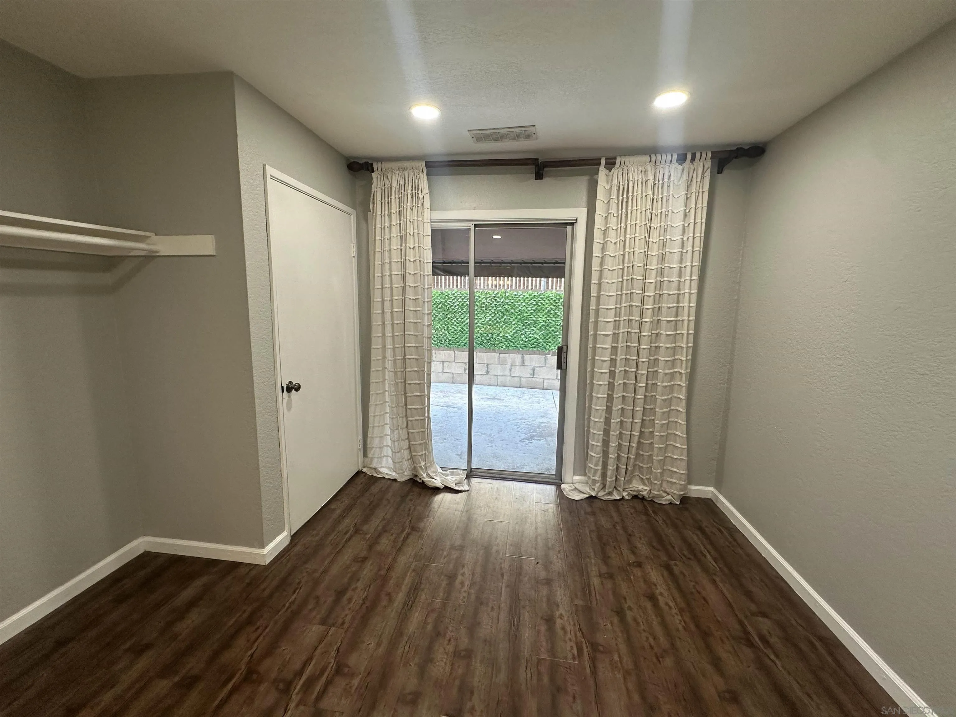 https://cdn.realtyfeed.com/cdn/127/250041570/3e188a6b2be40c0b823b433e877e2421.webp