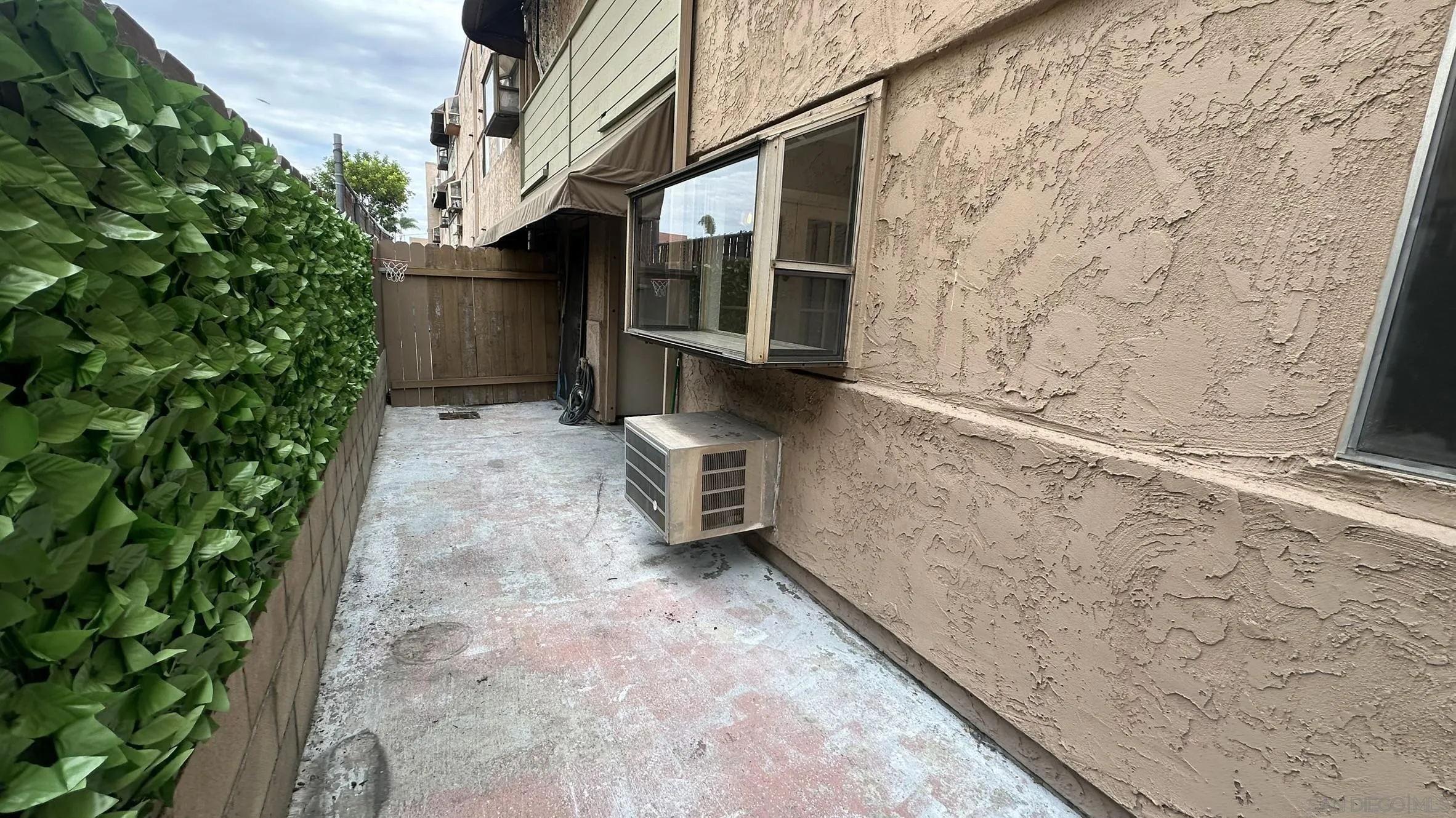 https://cdn.realtyfeed.com/cdn/127/250041570/c93c0070083ef82920d8a8f34a4ea8c5.webp