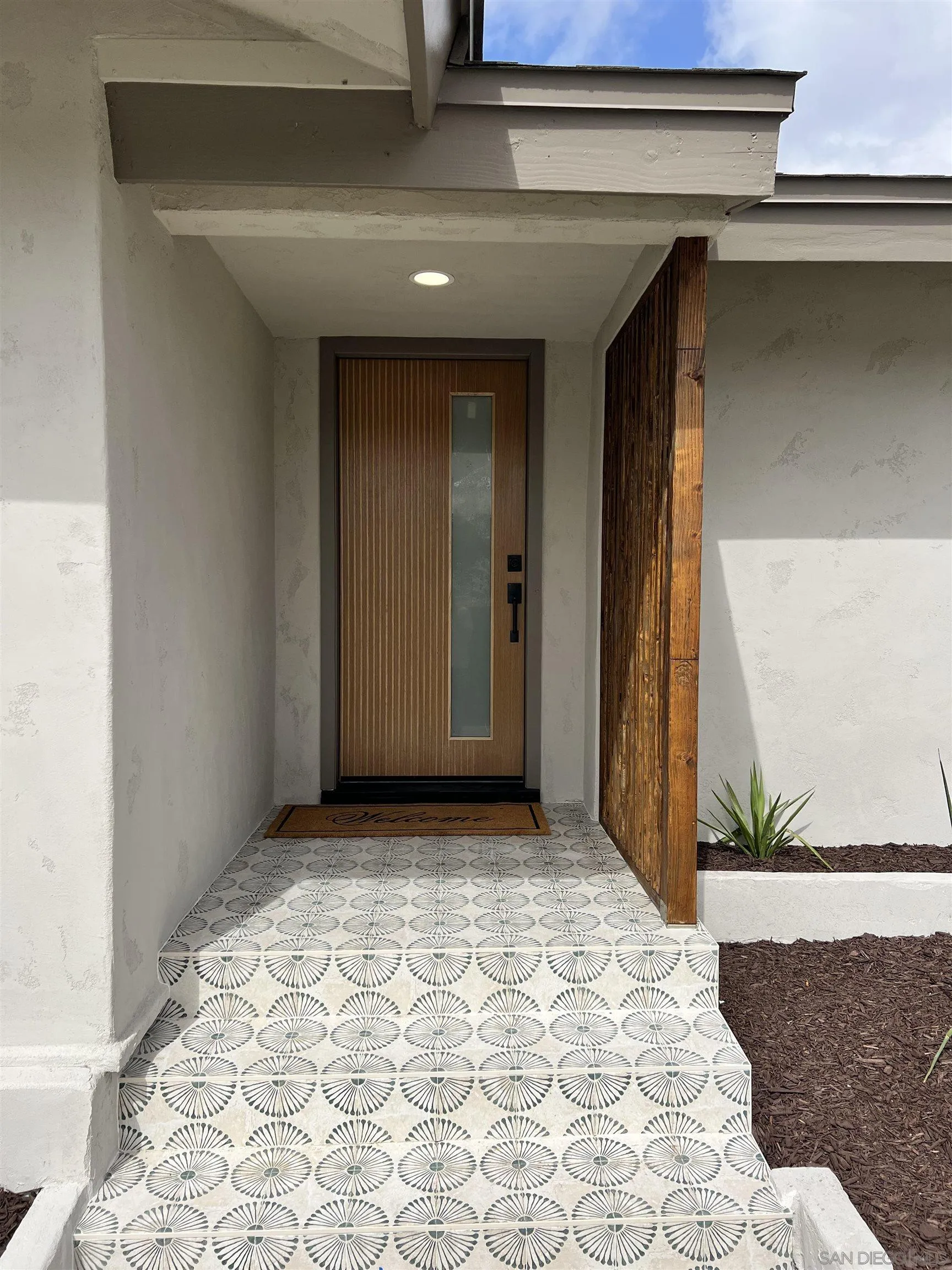 https://cdn.realtyfeed.com/cdn/127/250041575/efa8d2b7ce64e406084907e6b1ddaa3c.webp
