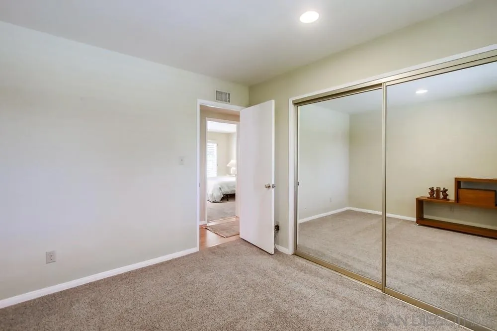 https://cdn.realtyfeed.com/cdn/127/250041576/11127e63027ef60dbe3e1b51f675f2aa.webp