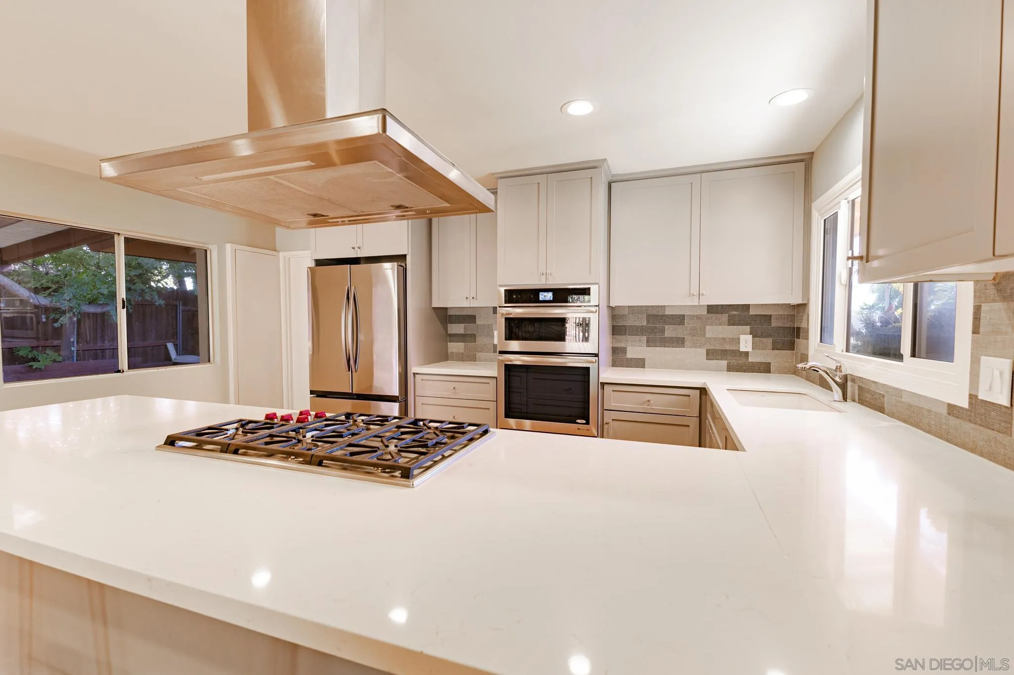 https://cdn.realtyfeed.com/cdn/127/250041576/9e69adff34b9dbe7aa674d5a410d96bc.webp