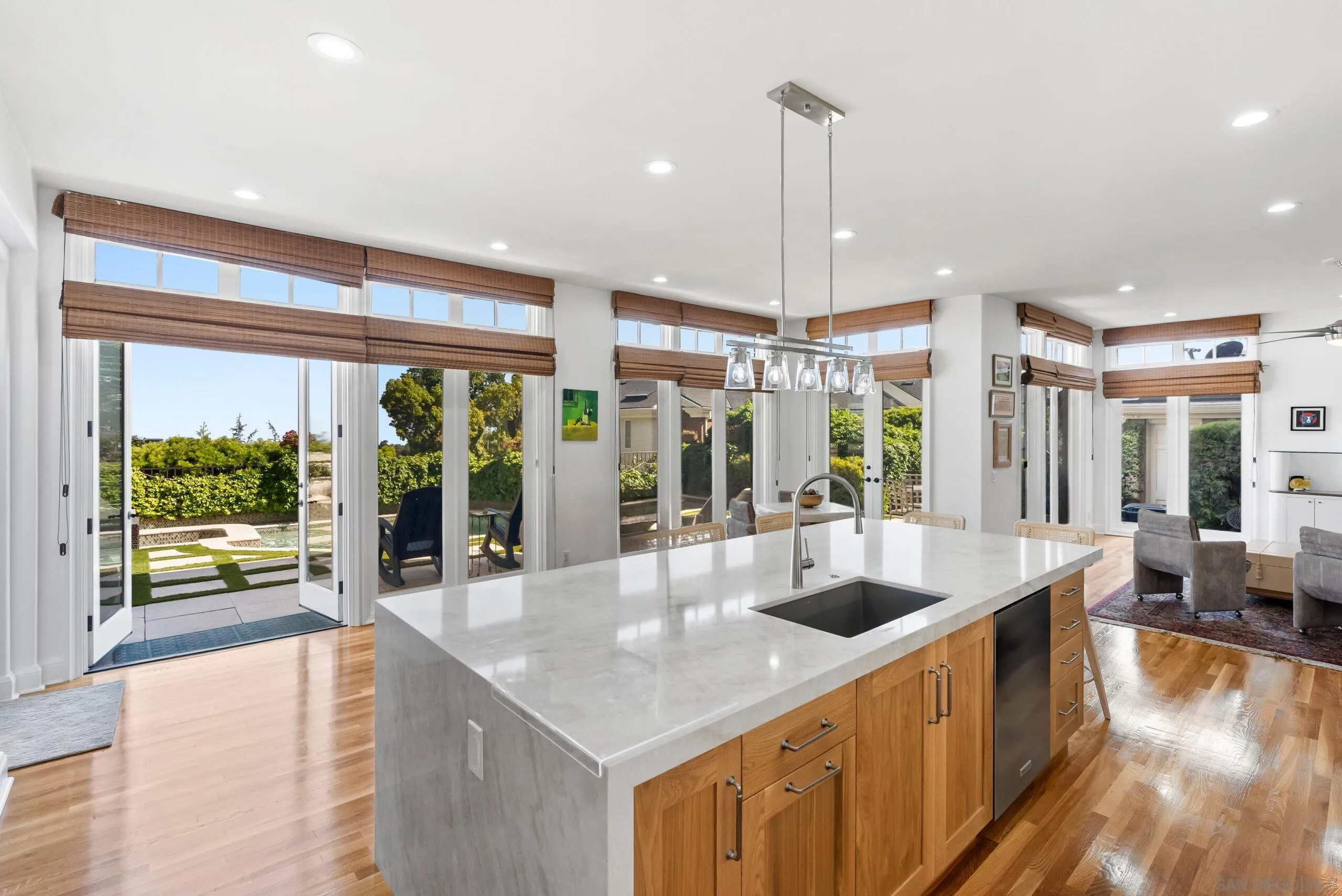 https://cdn.realtyfeed.com/cdn/127/250041577/97ece34e1a87484d62e04b7ff2b44c3f.webp