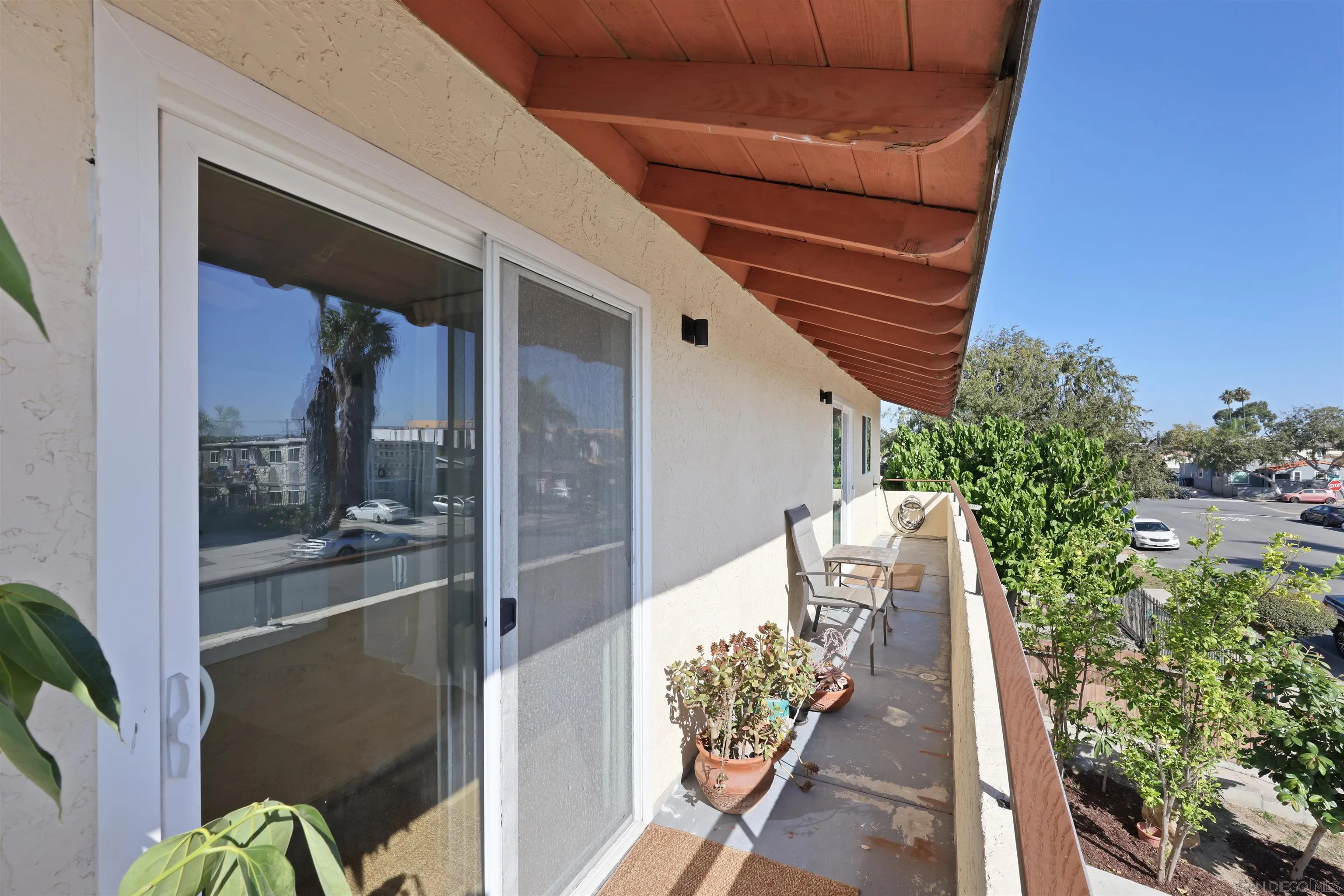 https://cdn.realtyfeed.com/cdn/127/250041581/894b59e2801a9d6e765ac8ef1a531403.webp