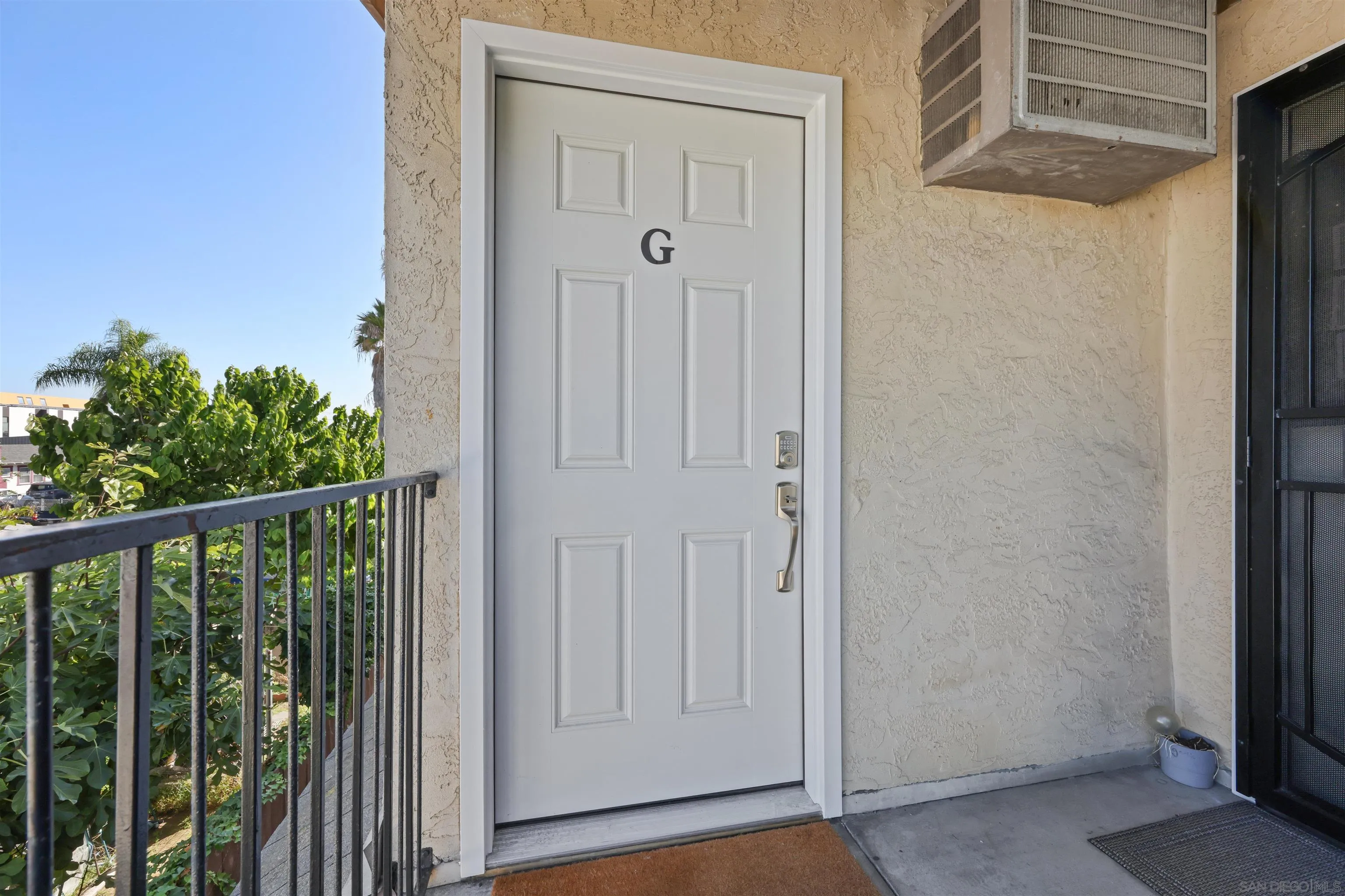 https://cdn.realtyfeed.com/cdn/127/250041581/f442c86cce573bee687576bb29e61664.webp