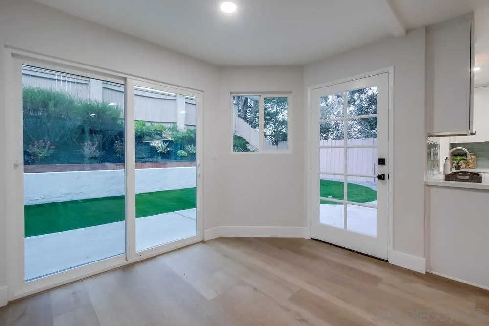 https://cdn.realtyfeed.com/cdn/127/250041583/38c6b47dd59e33344d973af00d6d1043.webp