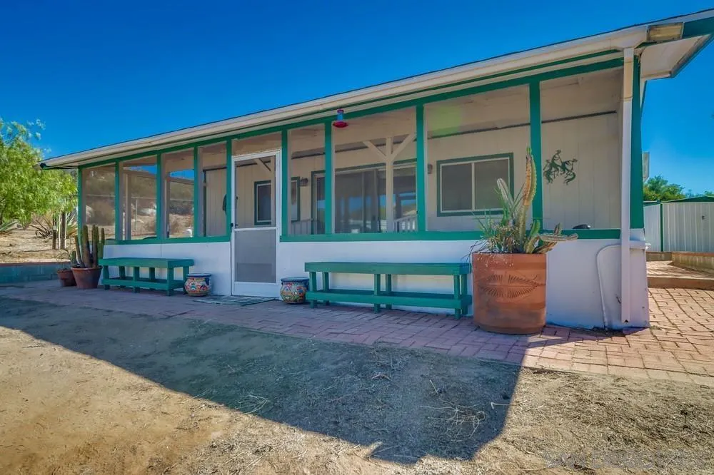 https://cdn.realtyfeed.com/cdn/127/250041584/be87ebf8d6ff2aef5c8a955604b1a8d9.webp