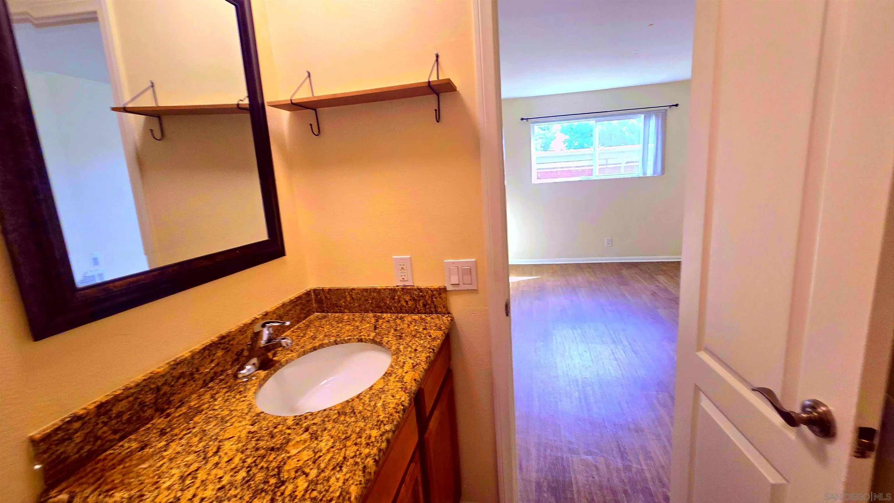 https://cdn.realtyfeed.com/cdn/127/250041593/2aeaa418c652696fc8d7fbf7c5430fd8.webp